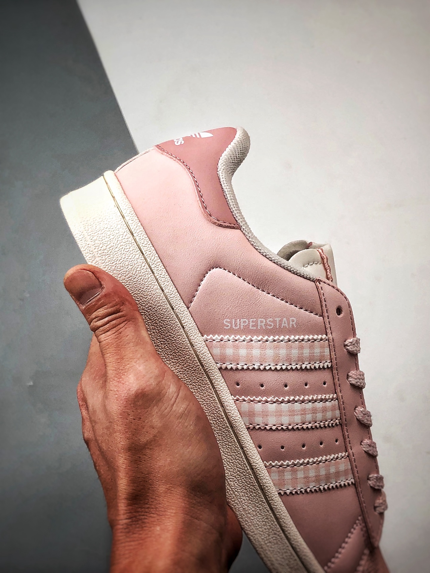 AD Originals Superstar 2 粉白贝壳头 KJ3968-Top High Quatity Cheap Sneakers Fashion Clothing Clothes Bags handbags Shoes of all Brand wholesale With The best Quality And Beautiful Price from China Factory Chinese suppliers wholesaler seller AD Originals Superstar 2 粉白贝壳头 KJ3968