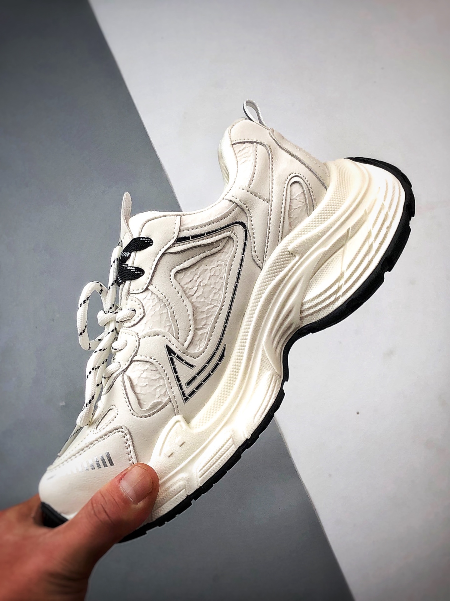 GG-CC 星河光谱 系列 米白 26ss新款 休闲运动厚底增高老爹鞋-Top High Quatity Cheap Sneakers Fashion Clothing Clothes Bags handbags Shoes of all Brand wholesale With The best Quality And Beautiful Price from China Factory Chinese suppliers wholesaler seller GG-CC 星河光谱 系列 米白 26ss新款 休闲运动厚底增高老爹鞋