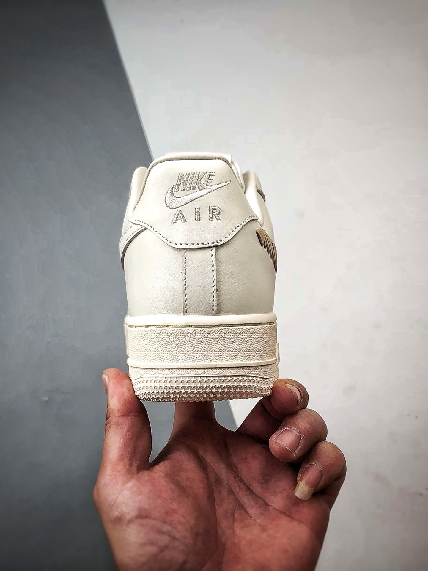 Air Force 1 '07 Low 米白浅卡其 IR7011-121-Top High Quatity Cheap Sneakers Fashion Clothing Clothes Bags handbags Shoes of all Brand wholesale With The best Quality And Beautiful Price from China Factory Chinese suppliers wholesaler seller Air Force 1 '07 Low 米白浅卡其 IR7011-121
