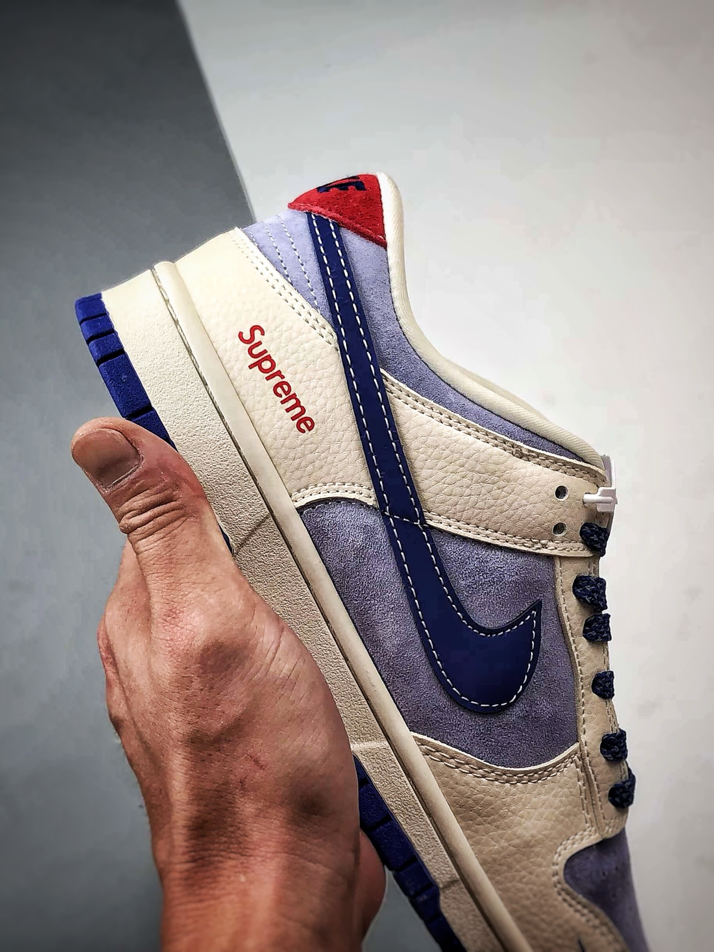 NK Dunk Low Retro ”DIY高端定制” Sup麂皮拼接米白蓝 低帮休闲运动板鞋 TX1688-005-Top High Quatity Cheap Sneakers Fashion Clothing Clothes Bags handbags Shoes of all Brand wholesale With The best Quality And Beautiful Price from China Factory Chinese suppliers wholesaler seller NK Dunk Low Retro ”DIY高端定制” Sup麂皮拼接米白蓝 低帮休闲运动板鞋 TX1688-005