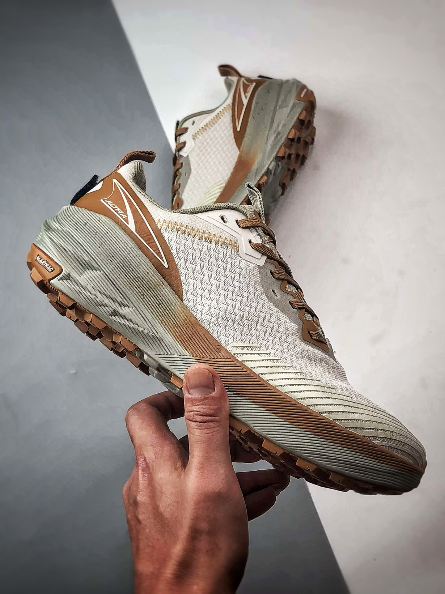 Altra Experience Wild 2 米棕 二代轻量舒适透气全能越野跑步鞋-Top High Quatity Cheap Sneakers Fashion Clothing Clothes Bags handbags Shoes of all Brand wholesale With The best Quality And Beautiful Price from China Factory Chinese suppliers wholesaler seller Altra Experience Wild 2 米棕 二代轻量舒适透气全能越野跑步鞋