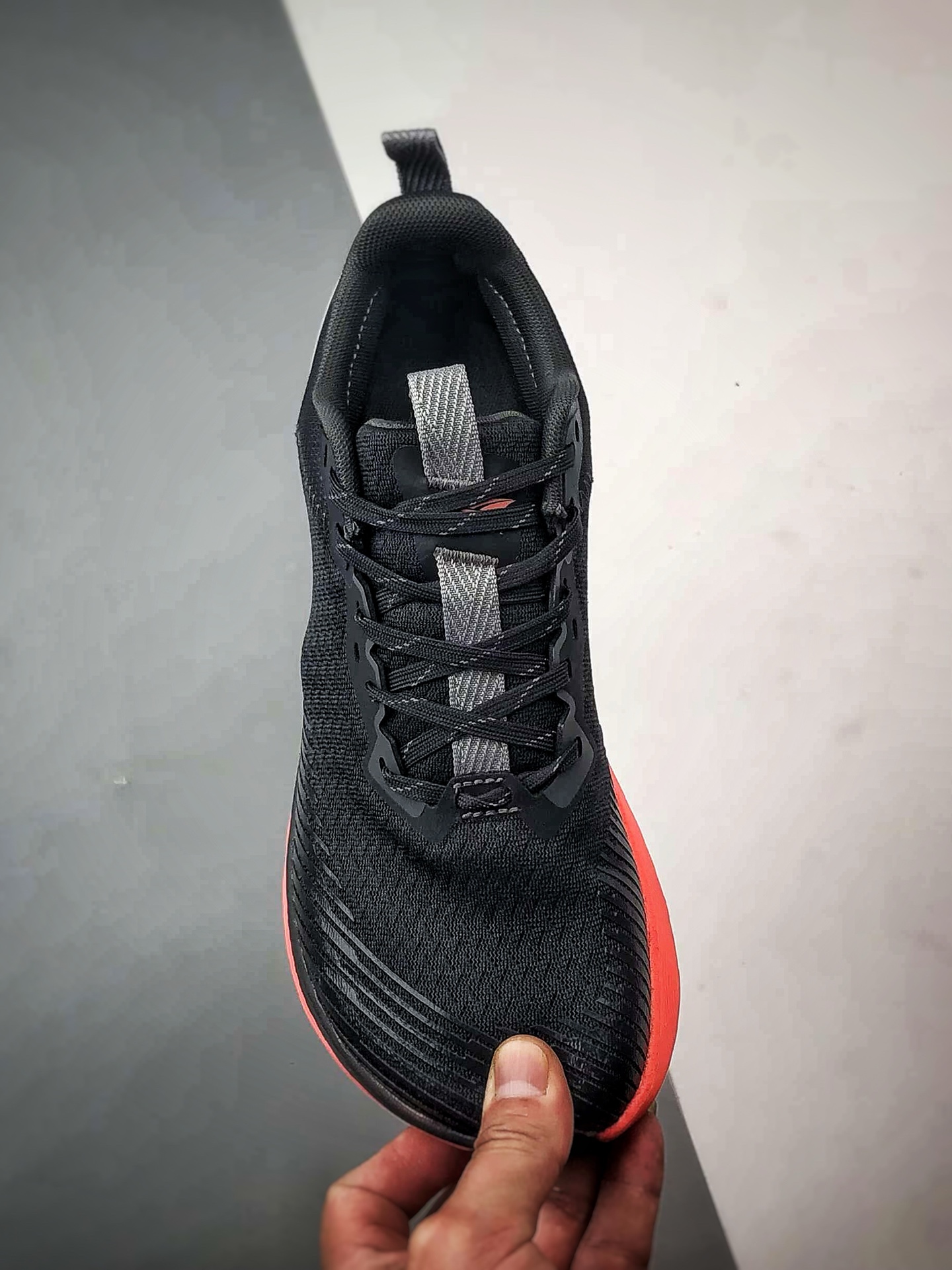 Altra Experience Wild 2 黑红 二代轻量舒适透气全能越野跑步鞋-Top High Quatity Cheap Sneakers Fashion Clothing Clothes Bags handbags Shoes of all Brand wholesale With The best Quality And Beautiful Price from China Factory Chinese suppliers wholesaler seller Altra Experience Wild 2 黑红 二代轻量舒适透气全能越野跑步鞋