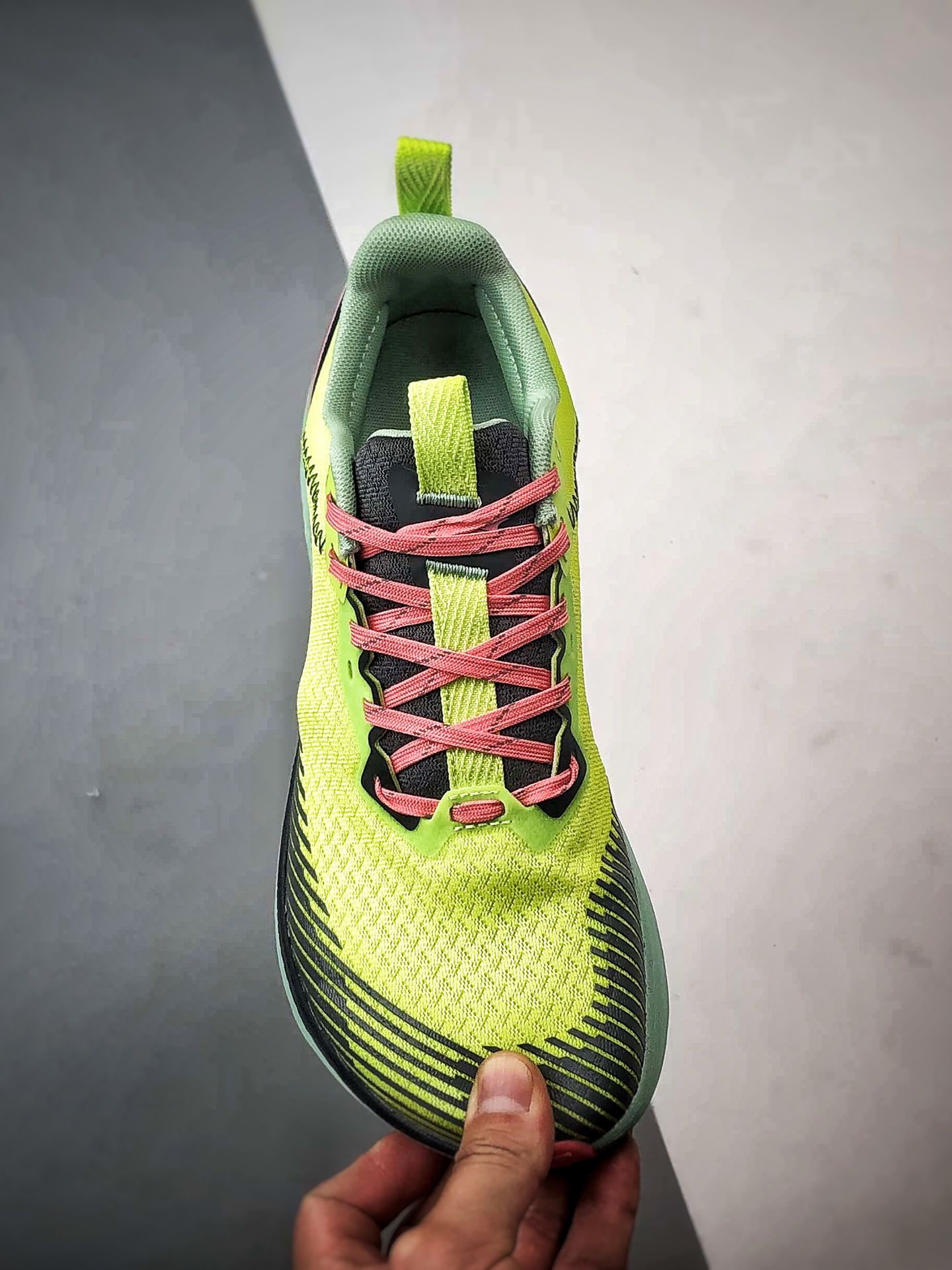 Altra Experience Wild 2 黄绿 二代轻量舒适透气全能越野跑步鞋-Top High Quatity Cheap Sneakers Fashion Clothing Clothes Bags handbags Shoes of all Brand wholesale With The best Quality And Beautiful Price from China Factory Chinese suppliers wholesaler seller Altra Experience Wild 2 黄绿 二代轻量舒适透气全能越野跑步鞋