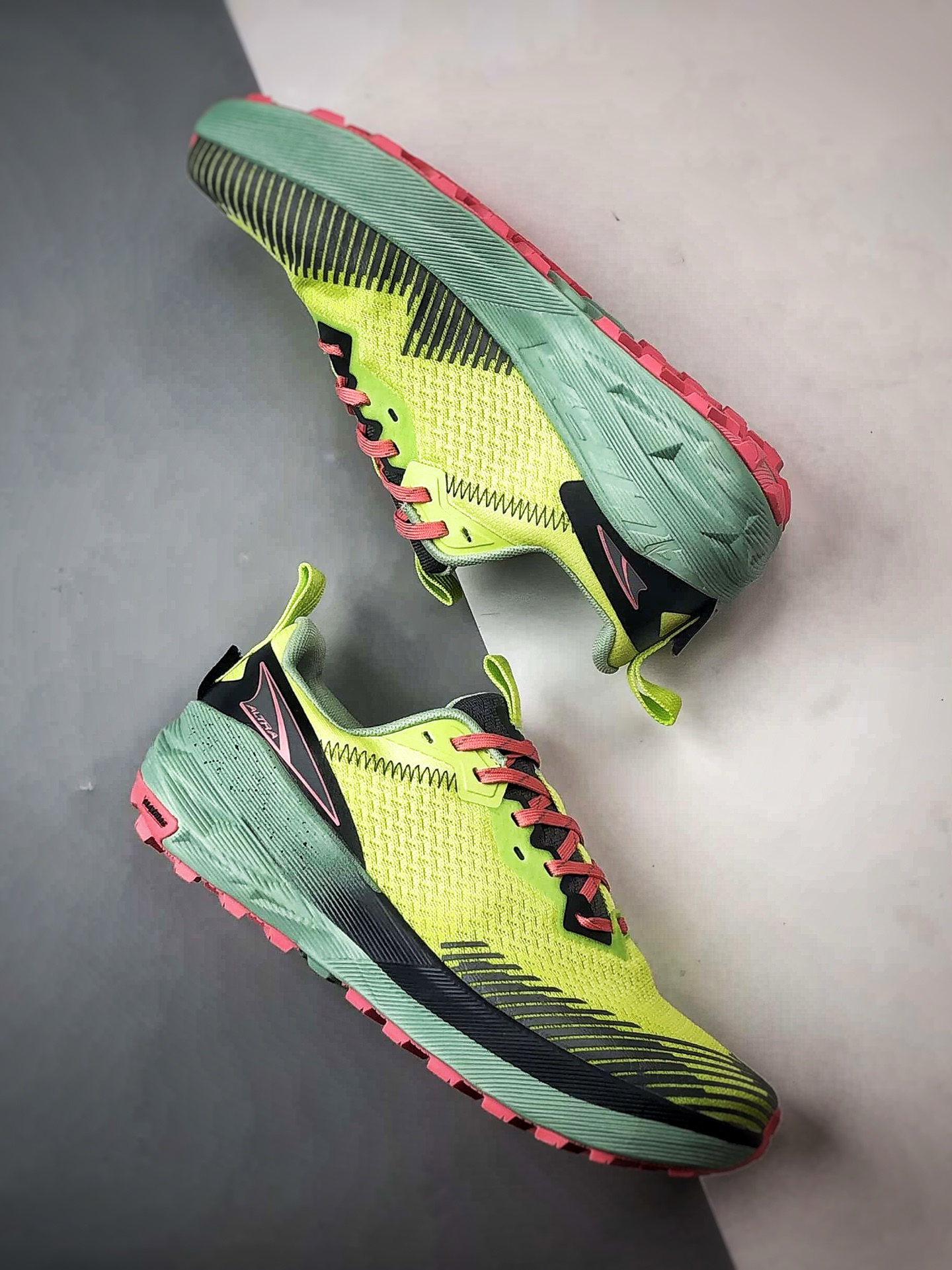 Altra Experience Wild 2 黄绿 二代轻量舒适透气全能越野跑步鞋-Top High Quatity Cheap Sneakers Fashion Clothing Clothes Bags handbags Shoes of all Brand wholesale With The best Quality And Beautiful Price from China Factory Chinese suppliers wholesaler seller Altra Experience Wild 2 黄绿 二代轻量舒适透气全能越野跑步鞋