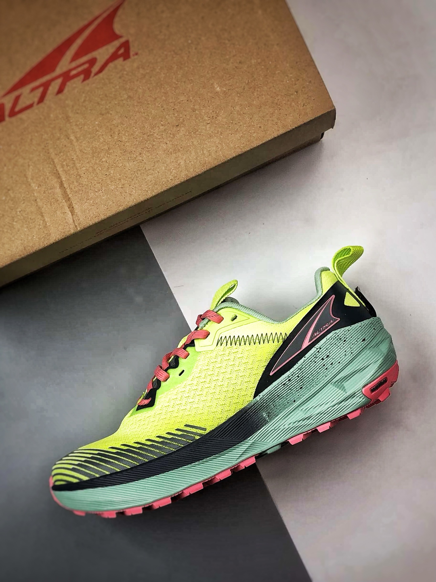 Altra Experience Wild 2 黄绿 二代轻量舒适透气全能越野跑步鞋-Top High Quatity Cheap Sneakers Fashion Clothing Clothes Bags handbags Shoes of all Brand wholesale With The best Quality And Beautiful Price from China Factory Chinese suppliers wholesaler seller Altra Experience Wild 2 黄绿 二代轻量舒适透气全能越野跑步鞋