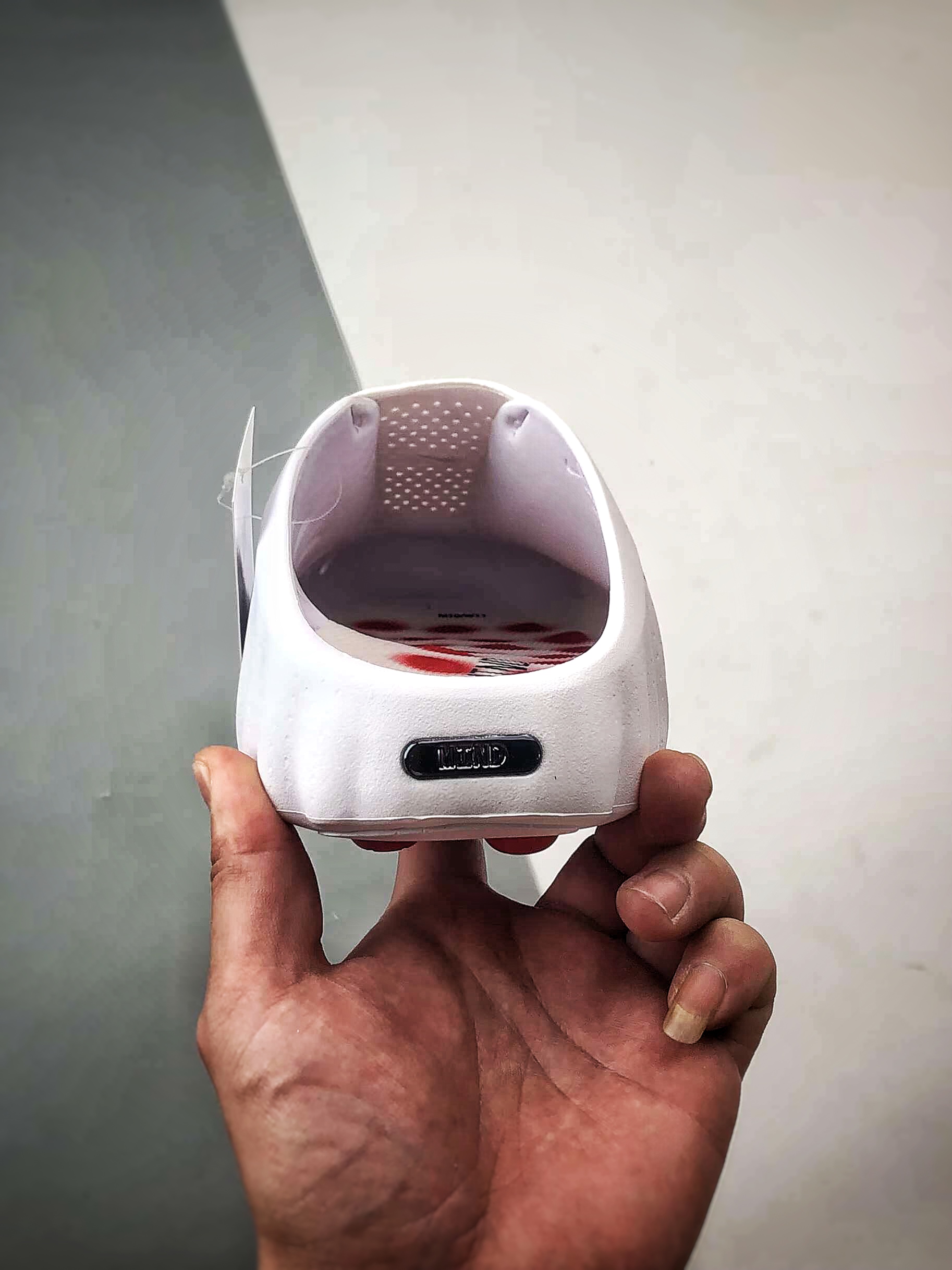 NK Mind 001 白色 黑科技足底按摩舒适贴合包头拖鞋 HQ4307-101-Top High Quatity Cheap Sneakers Fashion Clothing Clothes Bags handbags Shoes of all Brand wholesale With The best Quality And Beautiful Price from China Factory Chinese suppliers wholesaler seller NK Mind 001 白色 黑科技足底按摩舒适贴合包头拖鞋 HQ4307-101