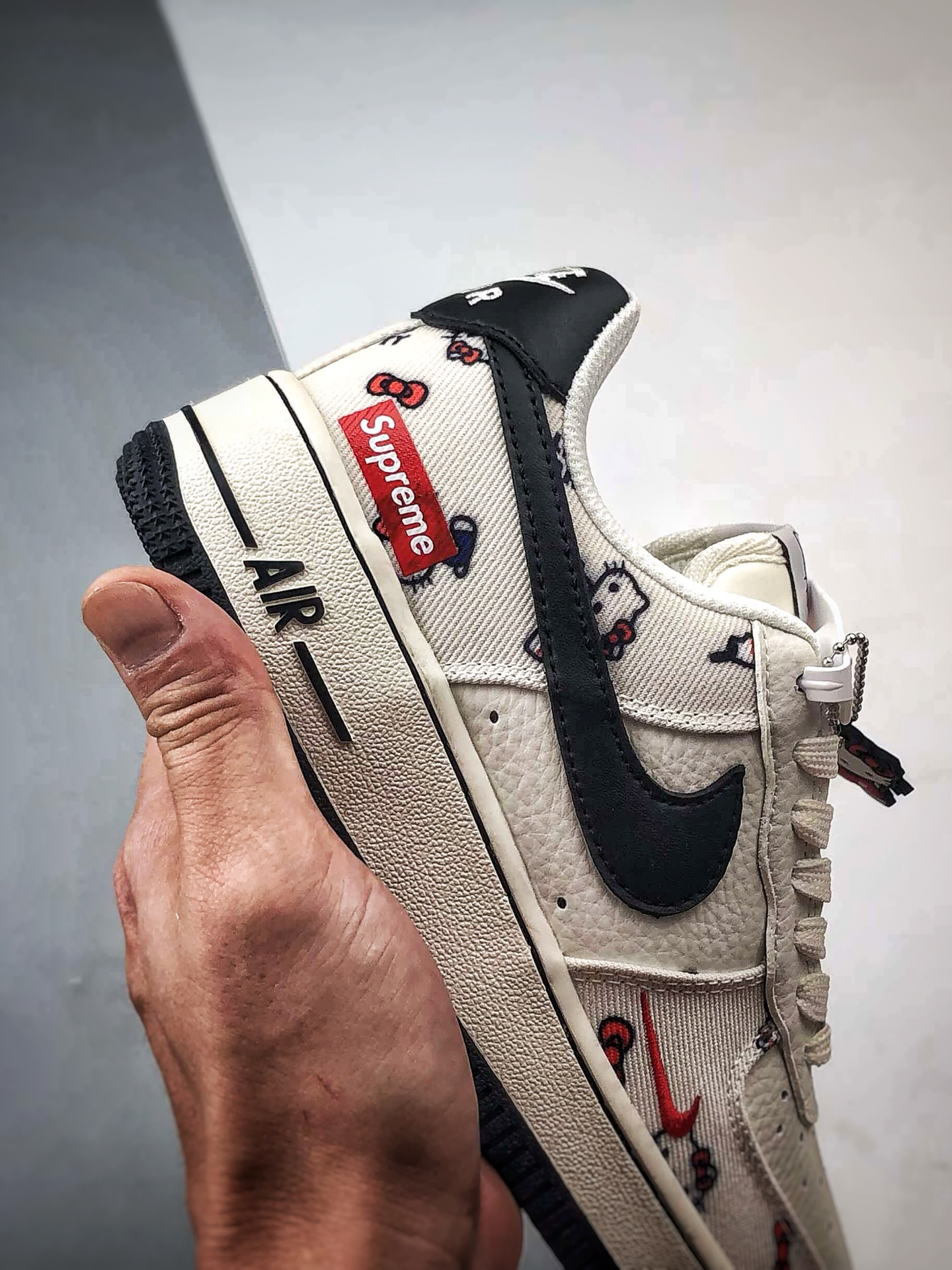 Sup x Air Force 1 Low 凯蒂猫米白黑 NH0601-607-Top High Quatity Cheap Sneakers Fashion Clothing Clothes Bags handbags Shoes of all Brand wholesale With The best Quality And Beautiful Price from China Factory Chinese suppliers wholesaler seller Sup x Air Force 1 Low 凯蒂猫米白黑 NH0601-607