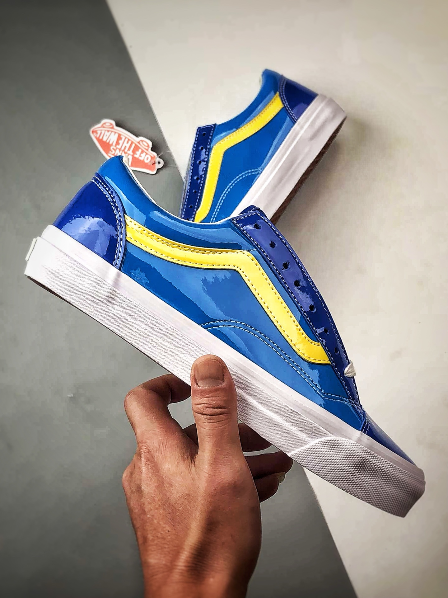 Vans Premium Old Skool 36 漆皮蓝黄 万斯 环保经典简约休闲板鞋 Vans Premium Old Skool 36 漆皮蓝黄 万斯 环保经典简约休闲板鞋