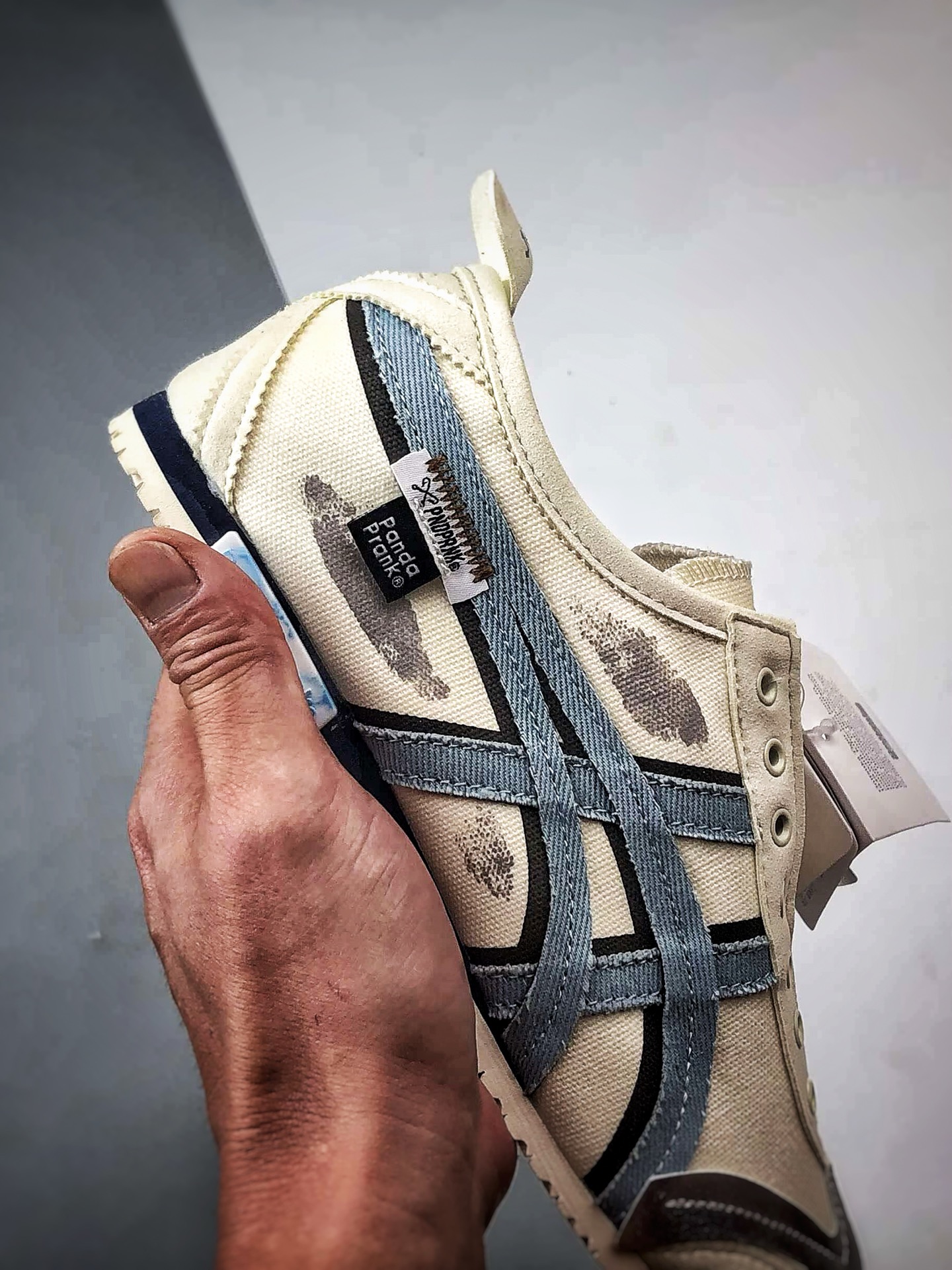 定制球鞋 Asics 鬼冢虎 Mexico 66 乘浪钓手 巡洋米黑蓝 1183A360-205 定制球鞋 Asics 鬼冢虎 Mexico 66 乘浪钓手 巡洋米黑蓝 1183A360-205