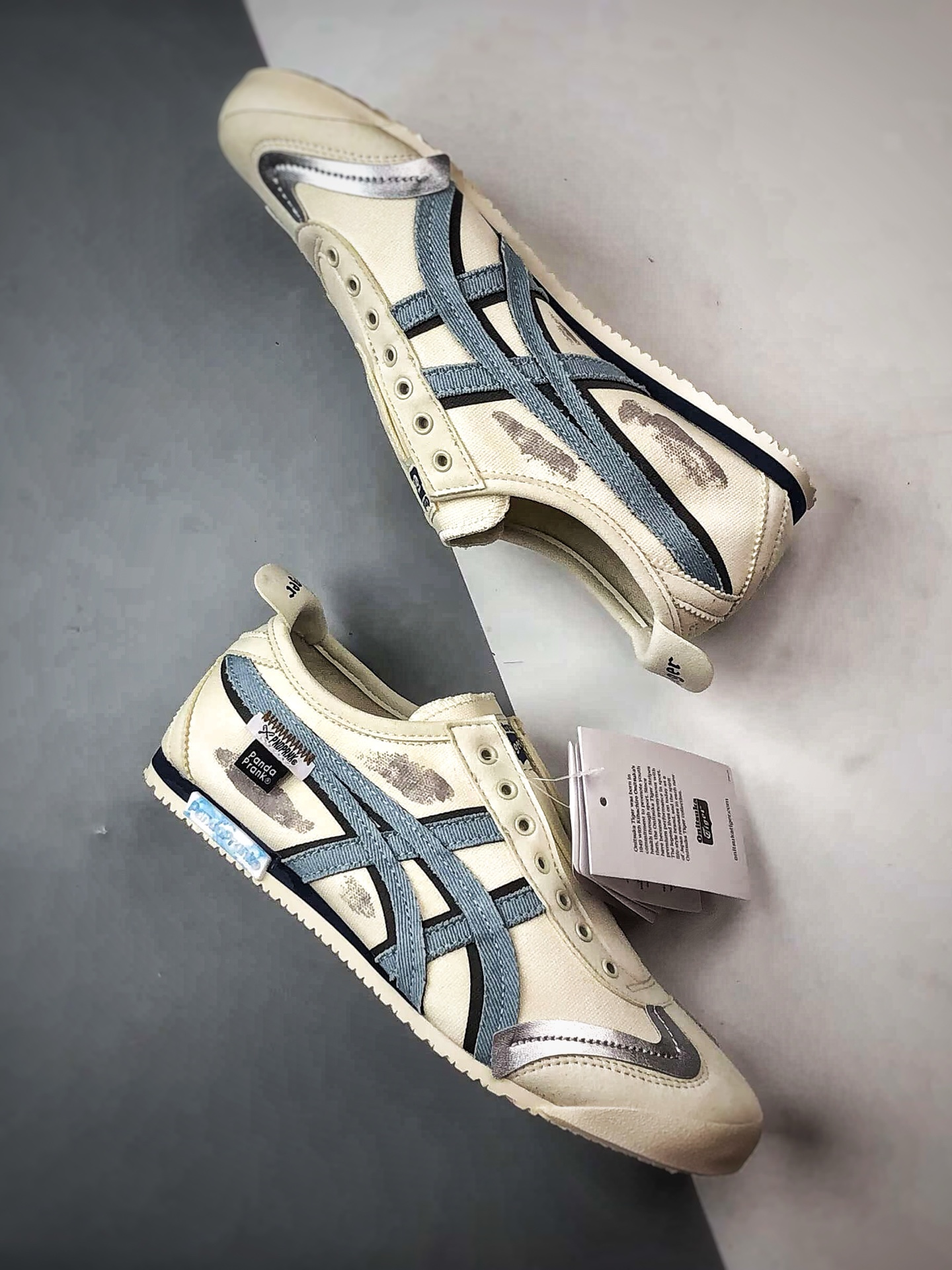 定制球鞋 Asics 鬼冢虎 Mexico 66 乘浪钓手 巡洋米黑蓝 1183A360-205 定制球鞋 Asics 鬼冢虎 Mexico 66 乘浪钓手 巡洋米黑蓝 1183A360-205