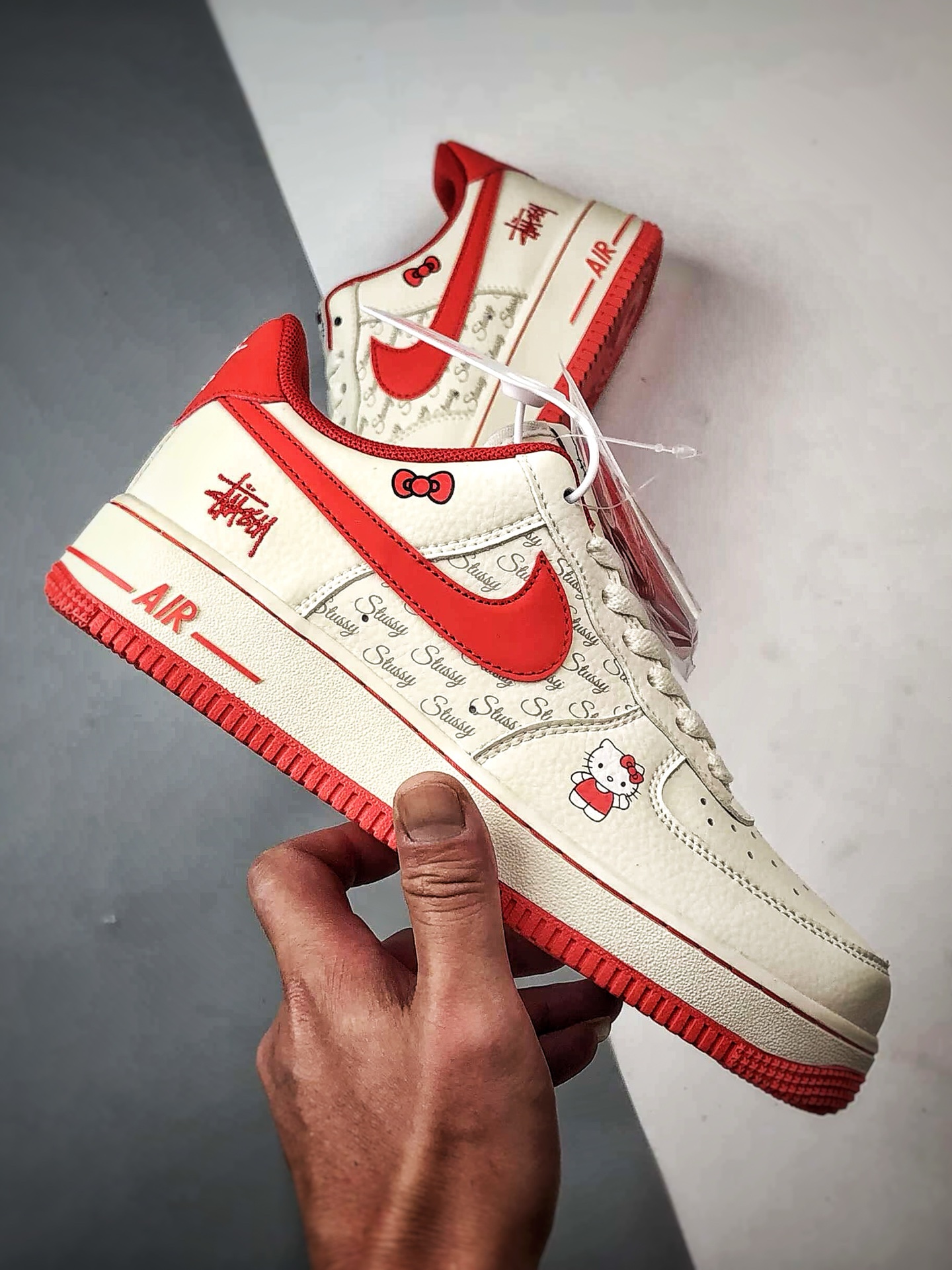 Stussy x Air Force 1 Low 米白红反光钩 QZ6683-902-Top High Quatity Cheap Sneakers Fashion Clothing Clothes Bags handbags Shoes of all Brand wholesale With The best Quality And Beautiful Price from China Factory Chinese suppliers wholesaler seller Stussy x Air Force 1 Low 米白红反光钩 QZ6683-902