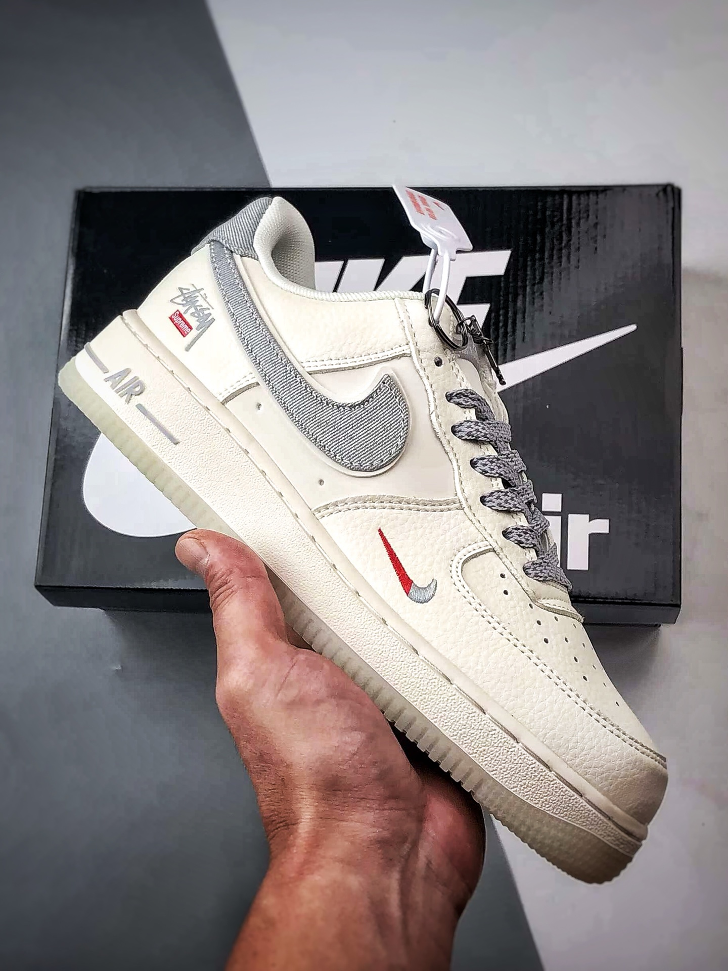 Stussy x Air Force 1 Low 米白灰牛仔钩 DN9688-106 Stussy x Air Force 1 Low 米白灰牛仔钩 DN9688-106