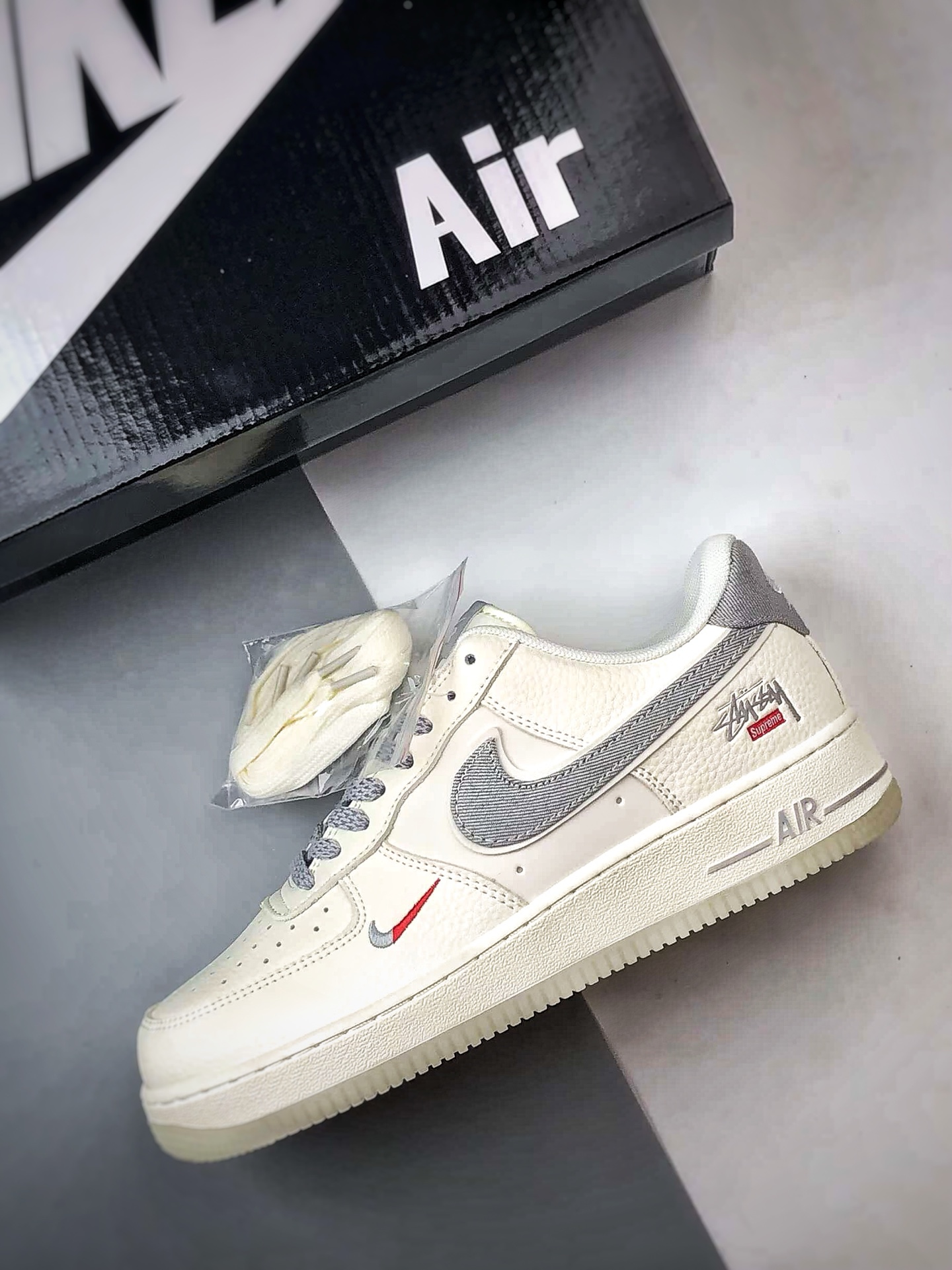 Stussy x Air Force 1 Low 米白灰牛仔钩 DN9688-106 Stussy x Air Force 1 Low 米白灰牛仔钩 DN9688-106
