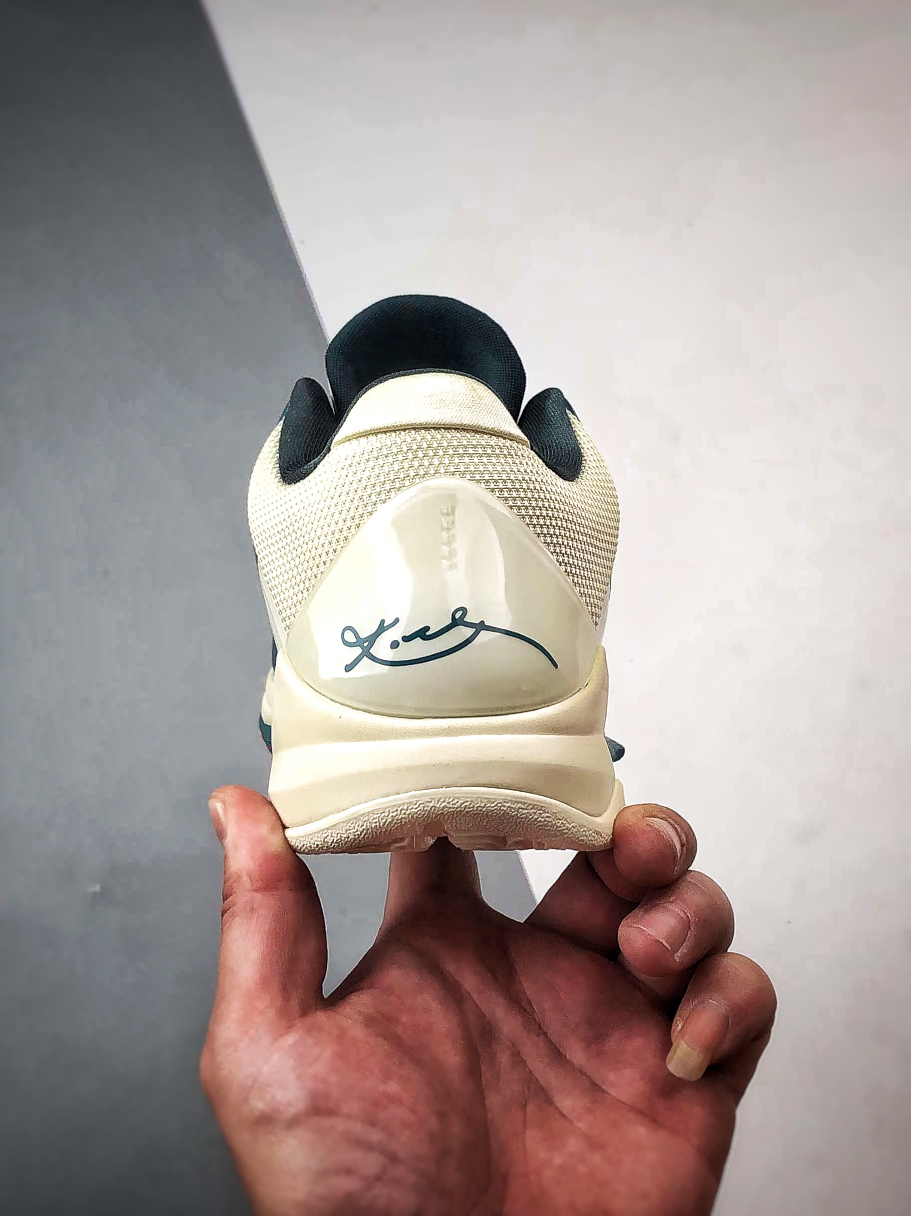 NK Zoom Kobe 5 Caitlin Clark Protro PE S2纯原生产线 IZ1852-100-Top High Quatity Cheap Sneakers Fashion Clothing Clothes Bags handbags Shoes of all Brand wholesale With The best Quality And Beautiful Price from China Factory Chinese suppliers wholesaler seller NK Zoom Kobe 5 Caitlin Clark Protro PE S2纯原生产线 IZ1852-100