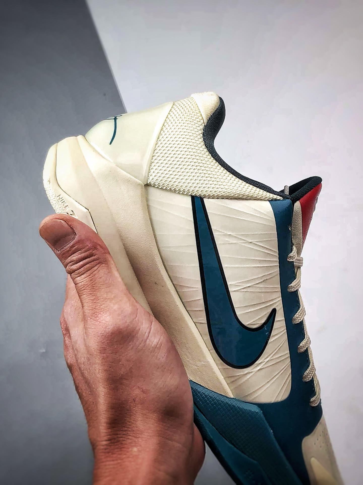NK Zoom Kobe 5 Caitlin Clark Protro PE S2纯原生产线 IZ1852-100-Top High Quatity Cheap Sneakers Fashion Clothing Clothes Bags handbags Shoes of all Brand wholesale With The best Quality And Beautiful Price from China Factory Chinese suppliers wholesaler seller NK Zoom Kobe 5 Caitlin Clark Protro PE S2纯原生产线 IZ1852-100