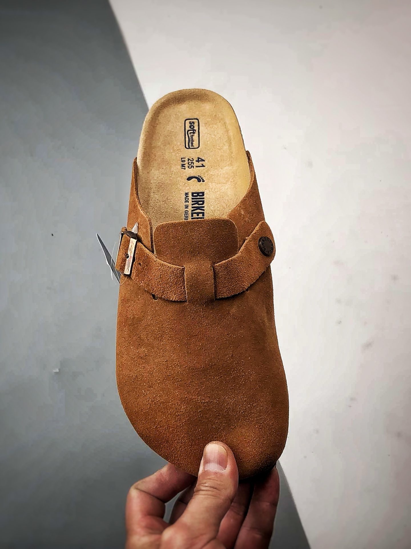 Birkenstock Boston 驼色 勃肯宽版休闲舒适搭扣包头拖鞋-Top High Quatity Cheap Sneakers Fashion Clothing Clothes Bags handbags Shoes of all Brand wholesale With The best Quality And Beautiful Price from China Factory Chinese suppliers wholesaler seller Birkenstock Boston 驼色 勃肯宽版休闲舒适搭扣包头拖鞋