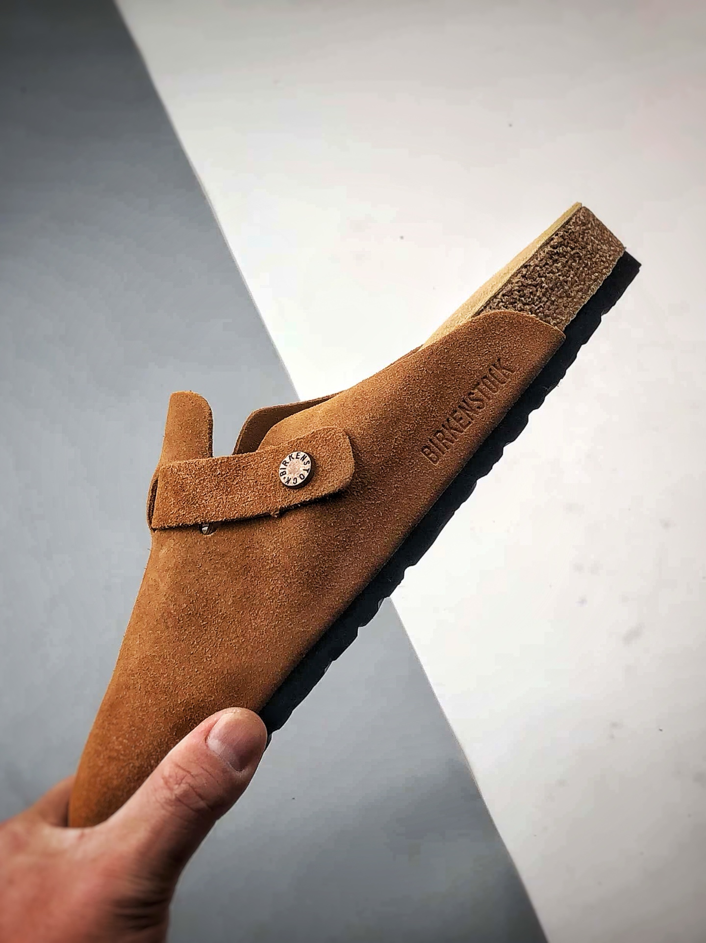 Birkenstock Boston 驼色 勃肯宽版休闲舒适搭扣包头拖鞋-Top High Quatity Cheap Sneakers Fashion Clothing Clothes Bags handbags Shoes of all Brand wholesale With The best Quality And Beautiful Price from China Factory Chinese suppliers wholesaler seller Birkenstock Boston 驼色 勃肯宽版休闲舒适搭扣包头拖鞋