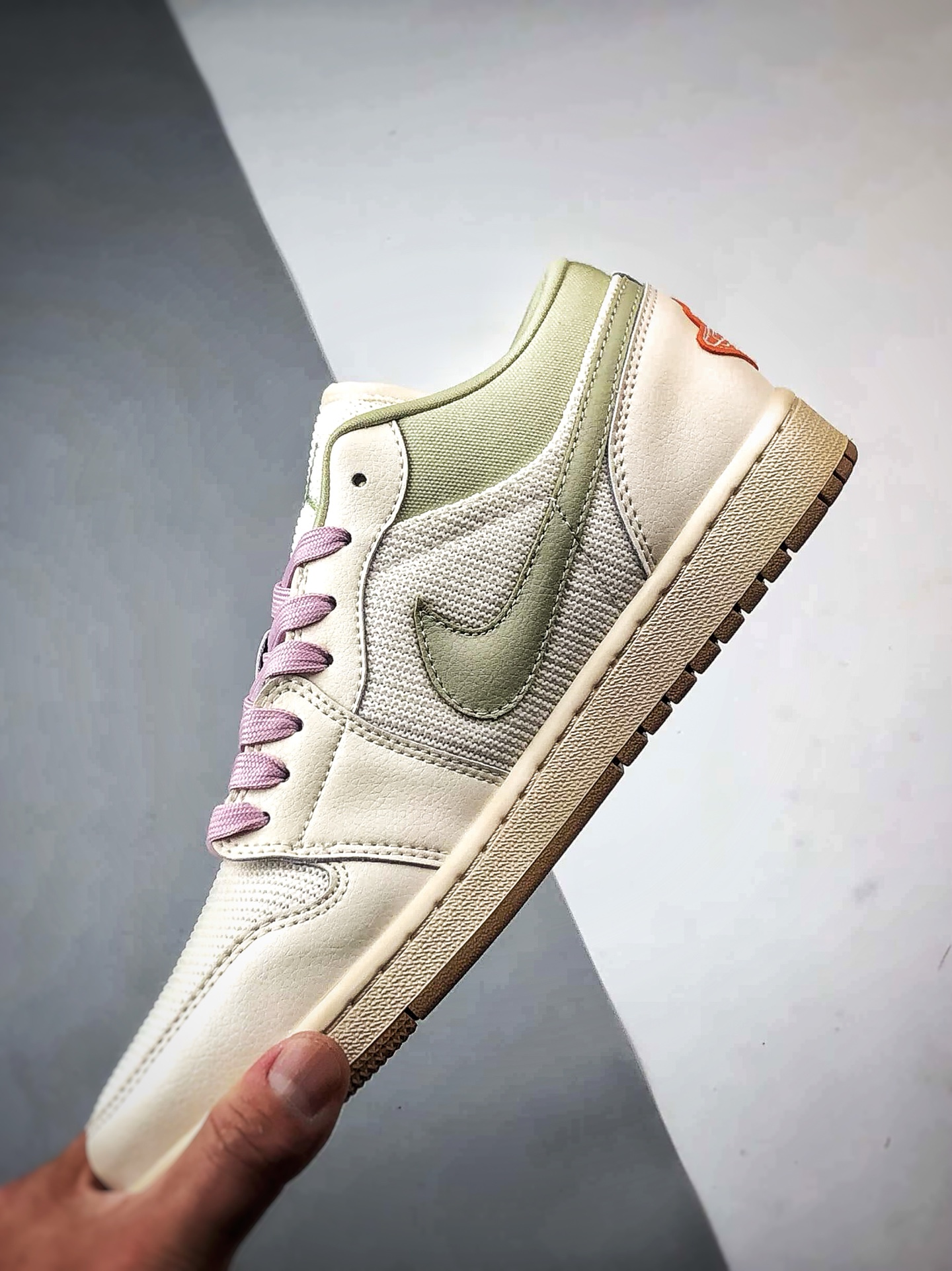 Air Jordan 1 Low 米绿粉 II0569-100-Top High Quatity Cheap Sneakers Fashion Clothing Clothes Bags handbags Shoes of all Brand wholesale With The best Quality And Beautiful Price from China Factory Chinese suppliers wholesaler seller Air Jordan 1 Low 米绿粉 II0569-100