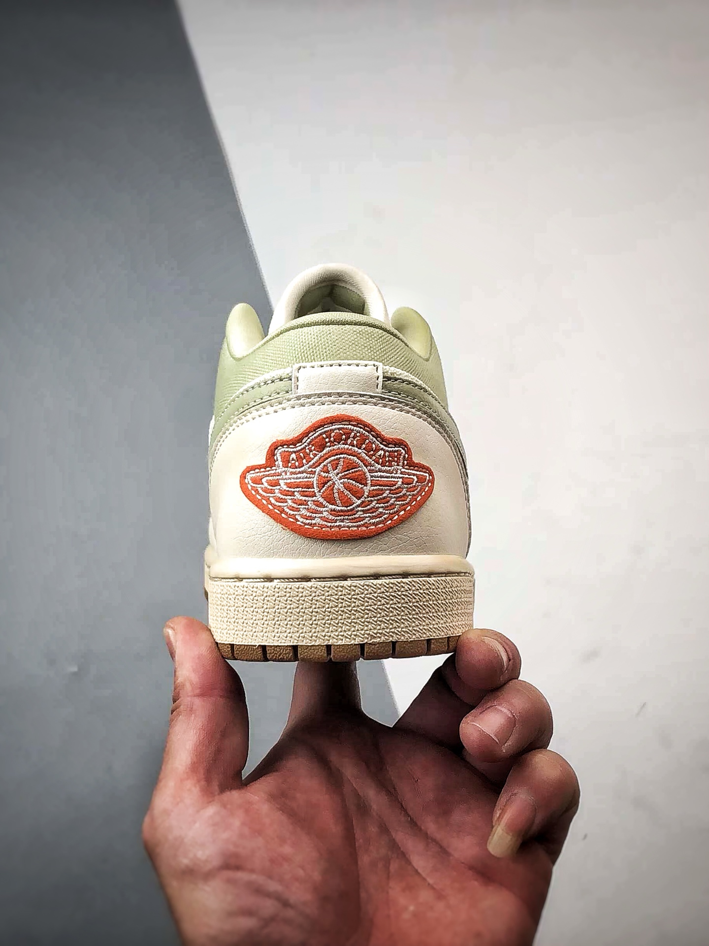 Air Jordan 1 Low 米绿粉 II0569-100-Top High Quatity Cheap Sneakers Fashion Clothing Clothes Bags handbags Shoes of all Brand wholesale With The best Quality And Beautiful Price from China Factory Chinese suppliers wholesaler seller Air Jordan 1 Low 米绿粉 II0569-100