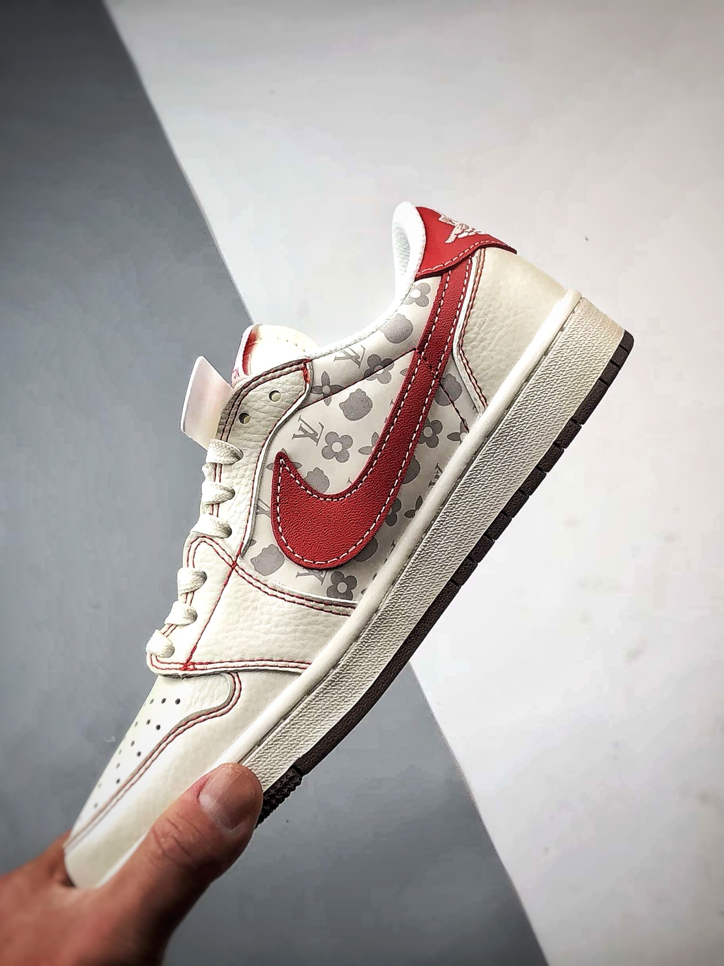 Air Jordan 1 Low ”高端定制” LV印花米白红 HF0591-001-Top High Quatity Cheap Sneakers Fashion Clothing Clothes Bags handbags Shoes of all Brand wholesale With The best Quality And Beautiful Price from China Factory Chinese suppliers wholesaler seller Air Jordan 1 Low ”高端定制” LV印花米白红 HF0591-001