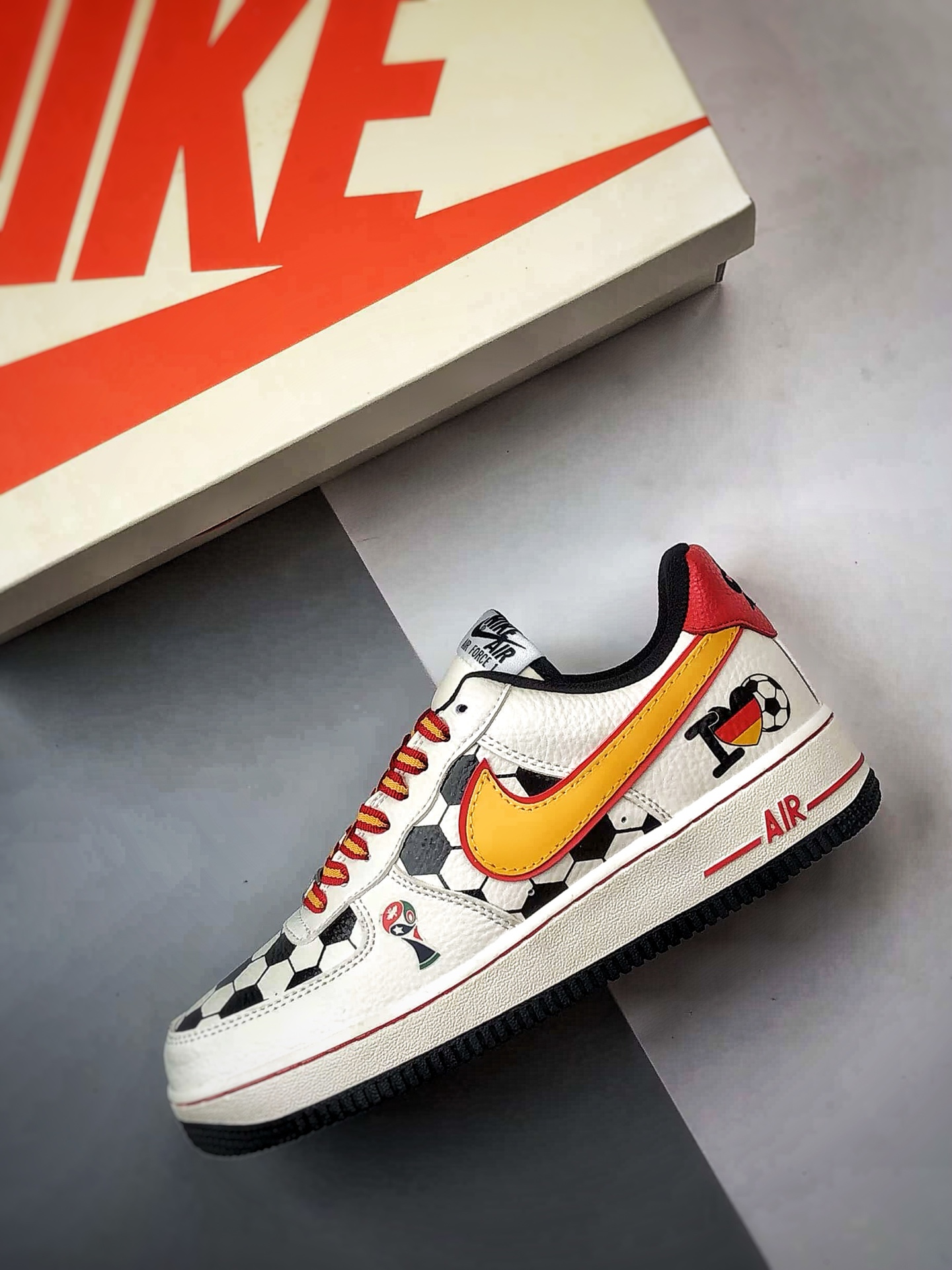 Кроссовки Nike