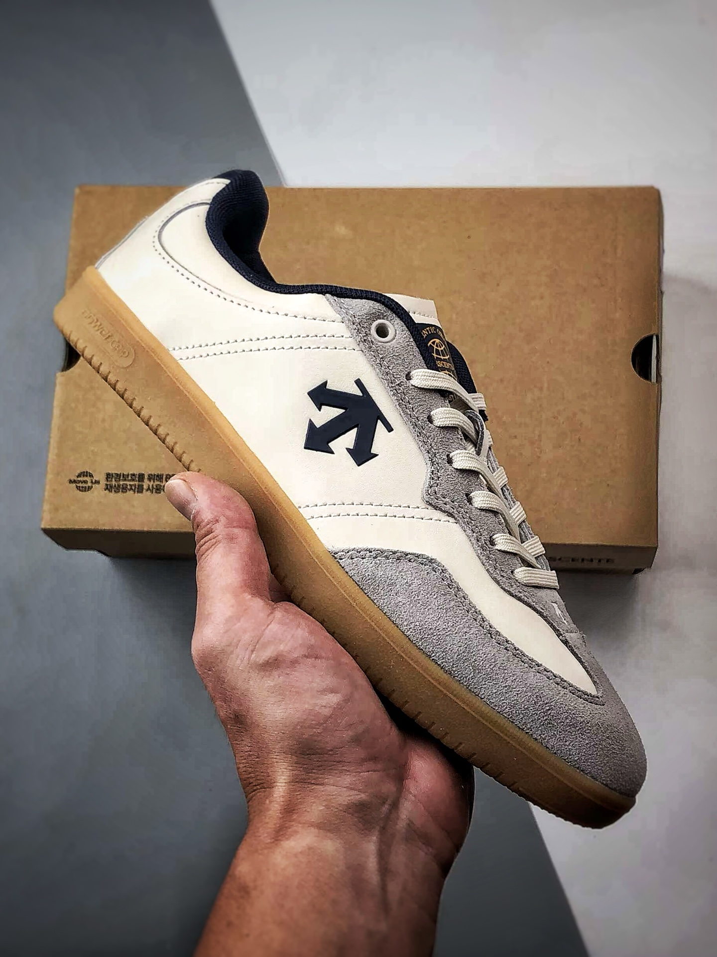Кроссовки Descente Edge Court