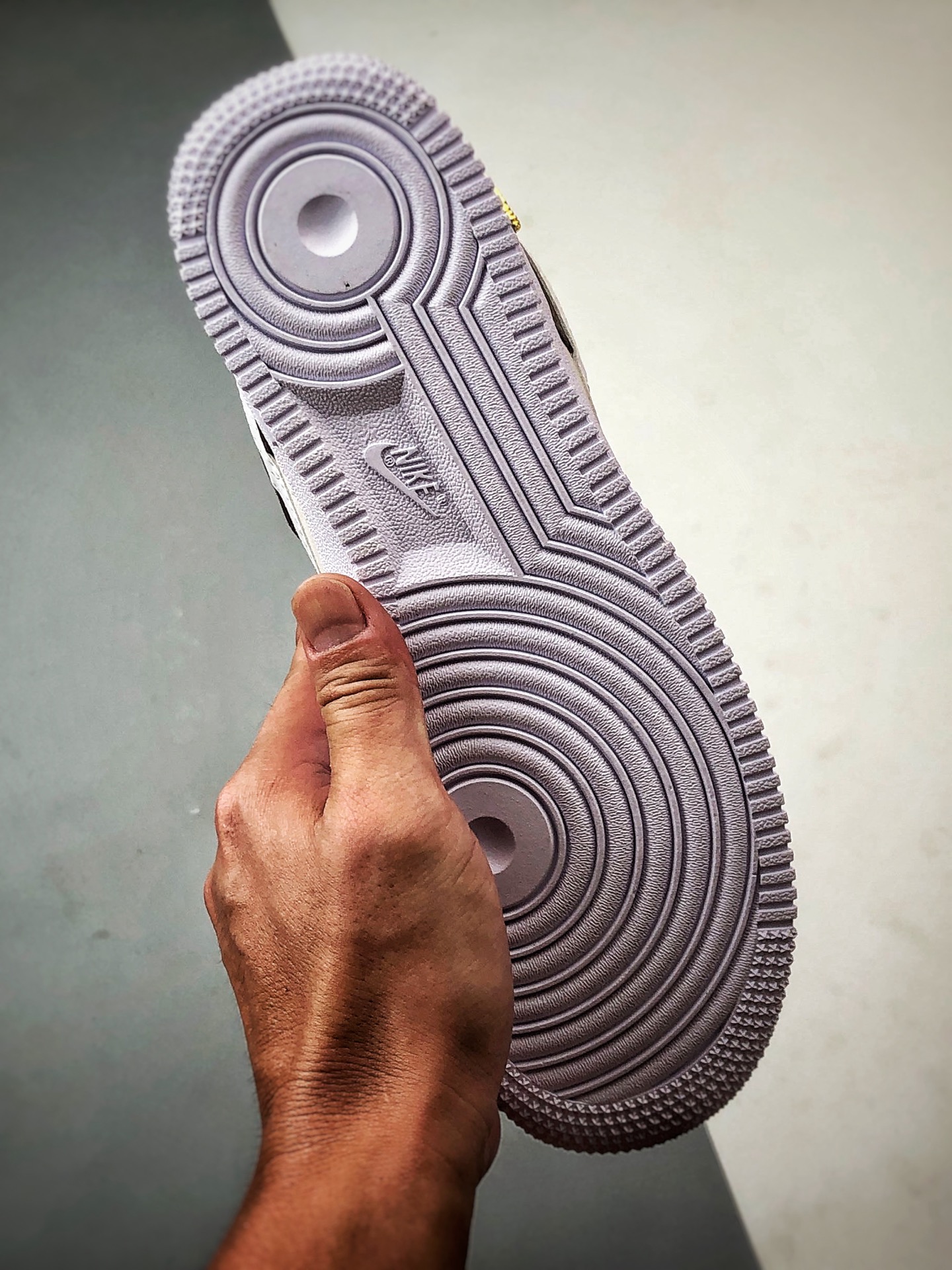 MiniCost Shoe 7