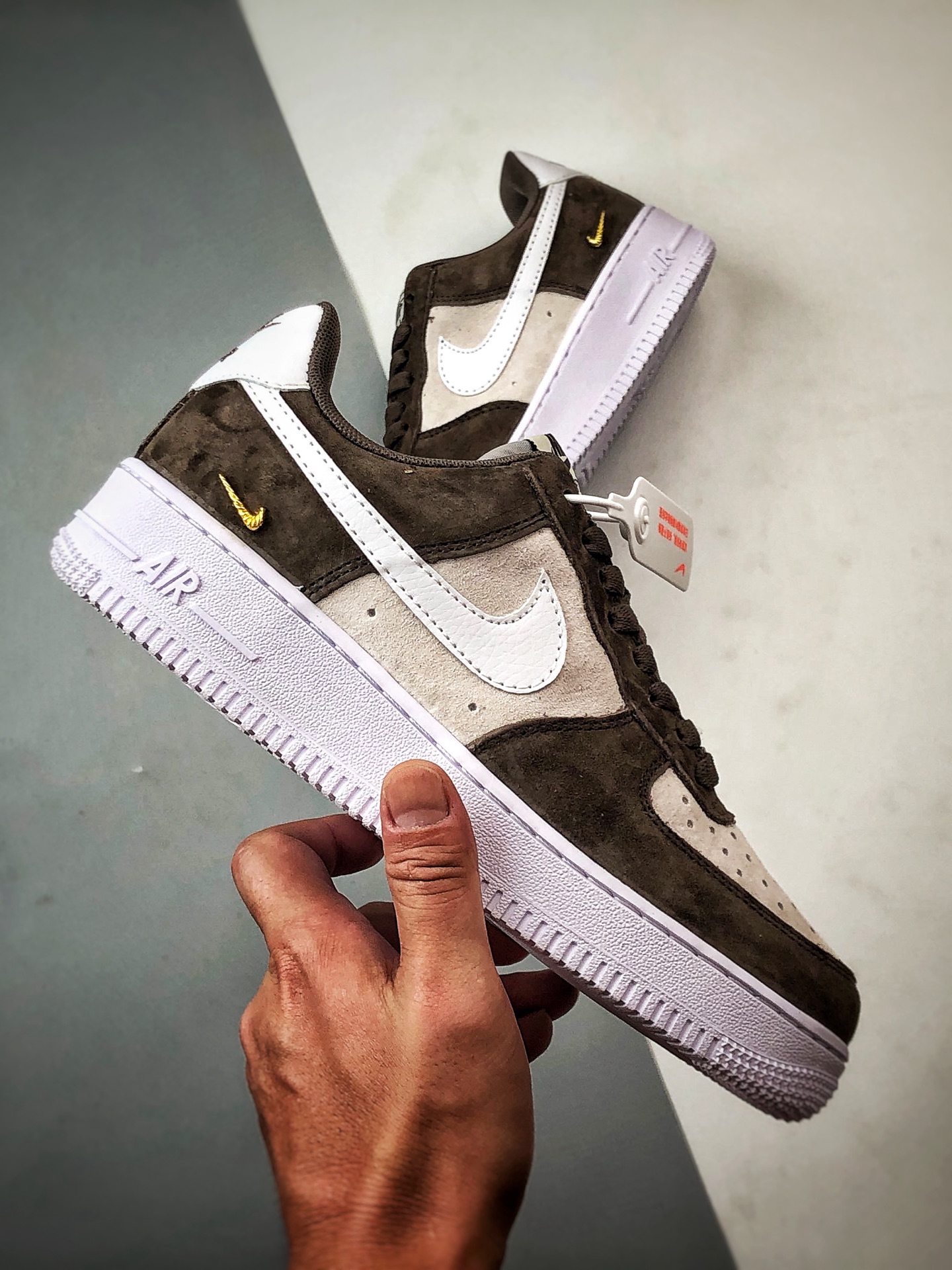 MiniCost Shoe 4