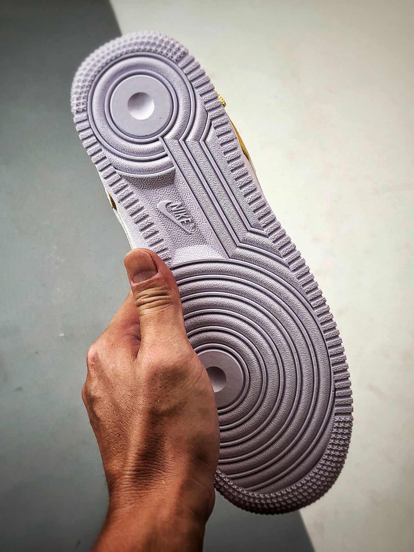 MiniCost Shoe 7