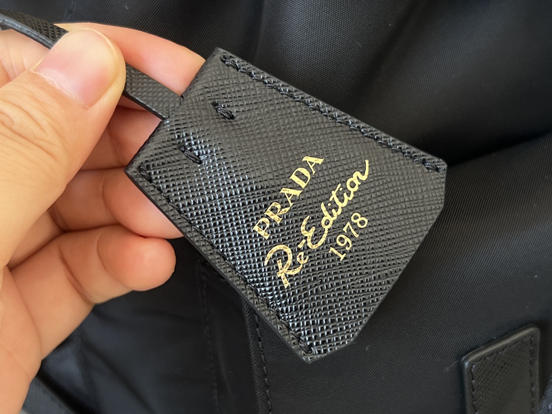 Prada Hardware details Classic triangle logo standard