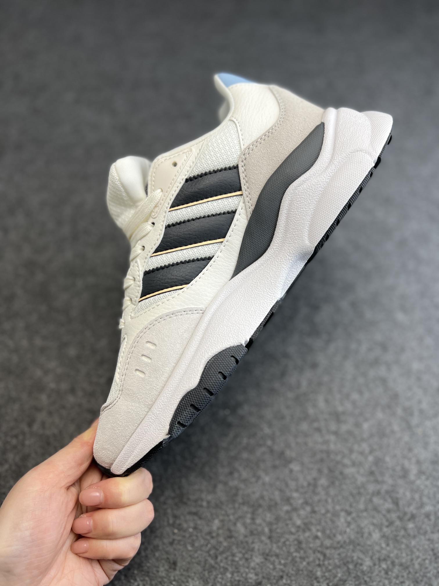 adidasOriginalsRETROPYF90复古单品三叶草公司级版本九十年代现场感受RETROPY