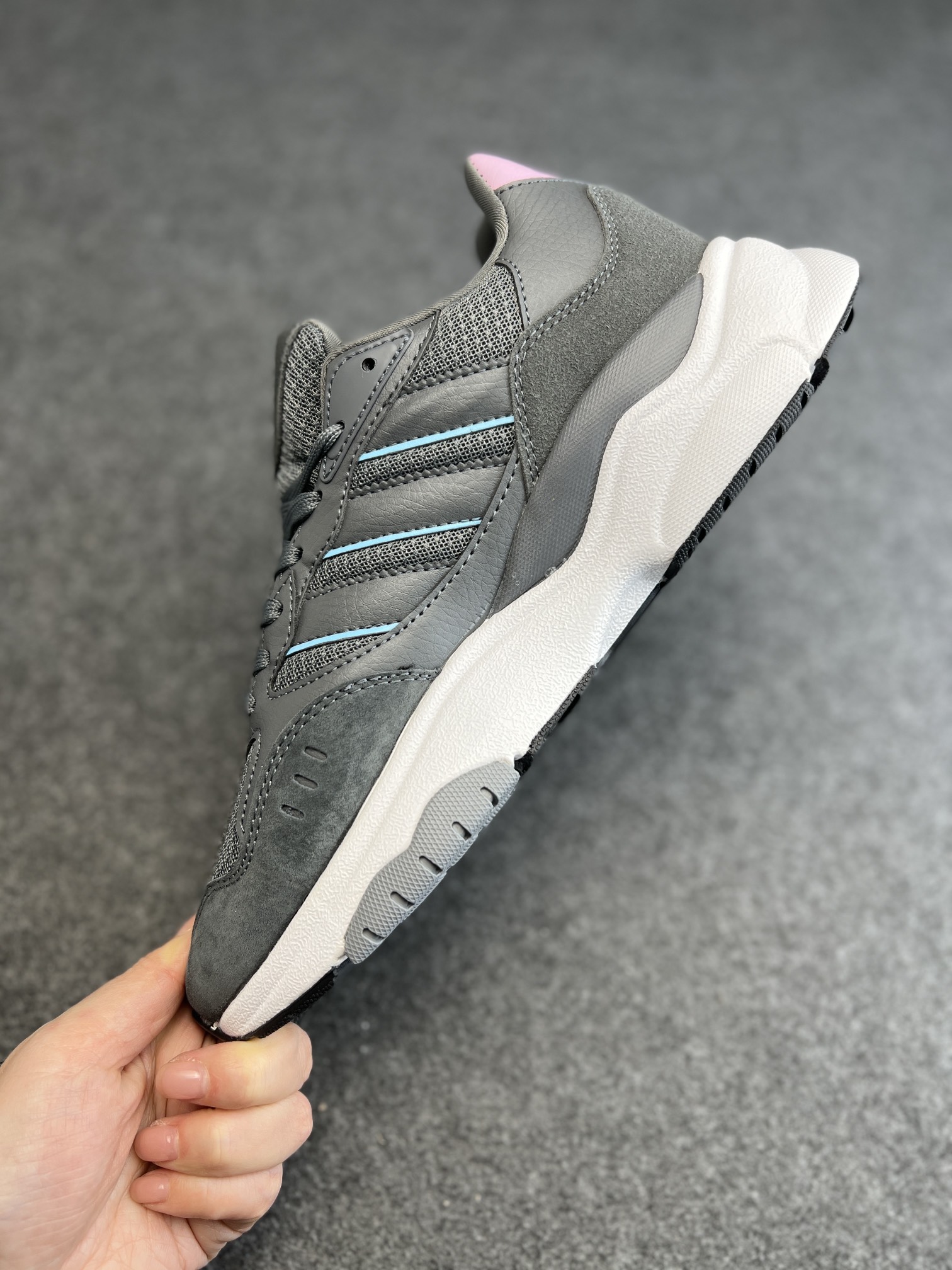 adidasOriginalsRETROPYF90复古单品三叶草公司级版本九十年代现场感受RETROPY