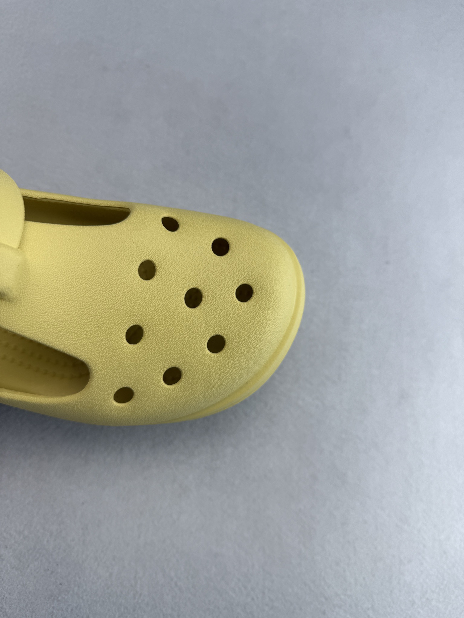 [Sandals and Slippers Series]CROCSCrocs newly developed a double layer ultra-