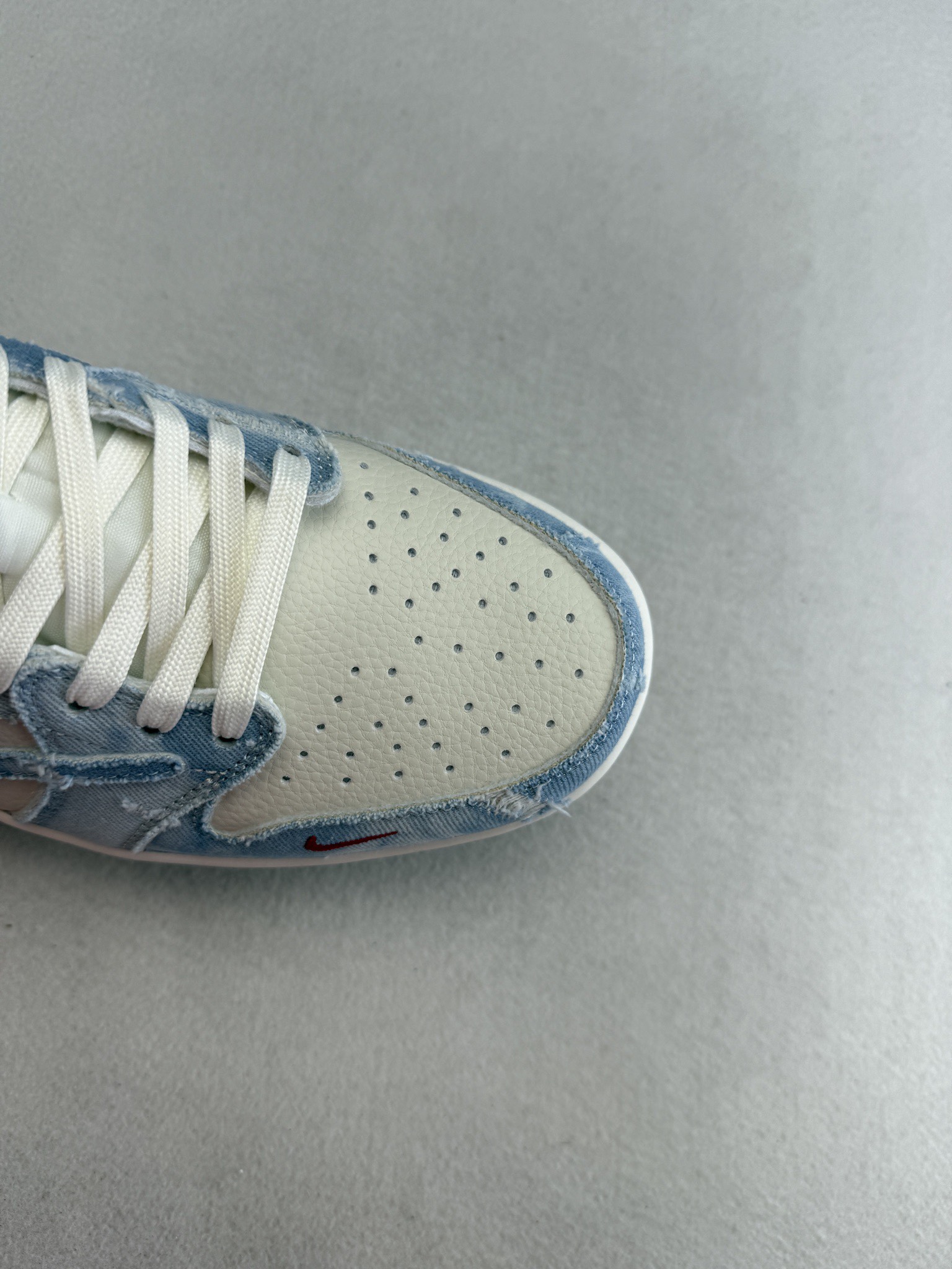 [AJ Series]TravisScottxFragmentDesignxAirJordan1LowOGSPAJ 1m white and blue lo