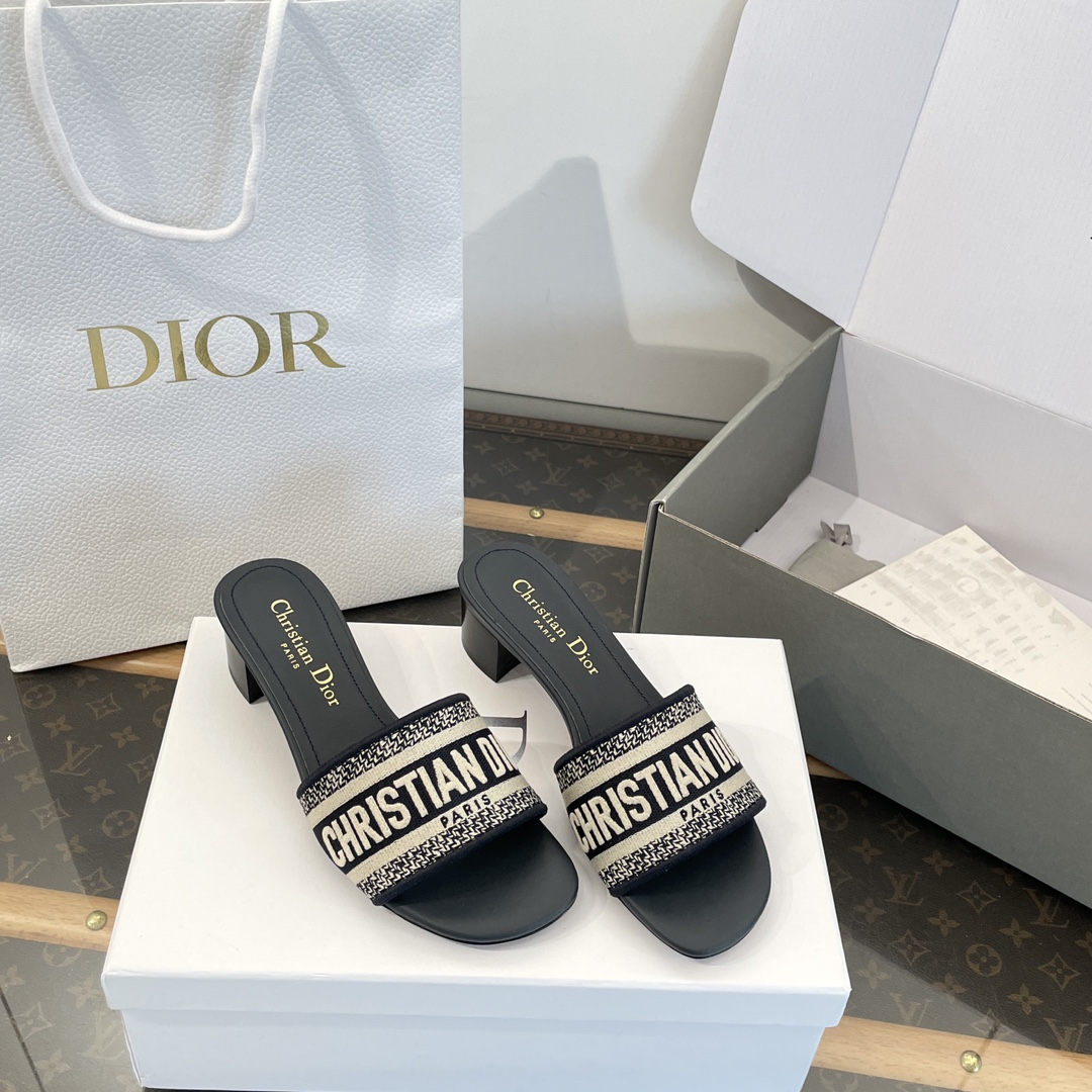 Dior 2022 水砖石 3代サンダル 立体レターデザイン+輸入ストーン 内外すべて本革 イタリア製本革底