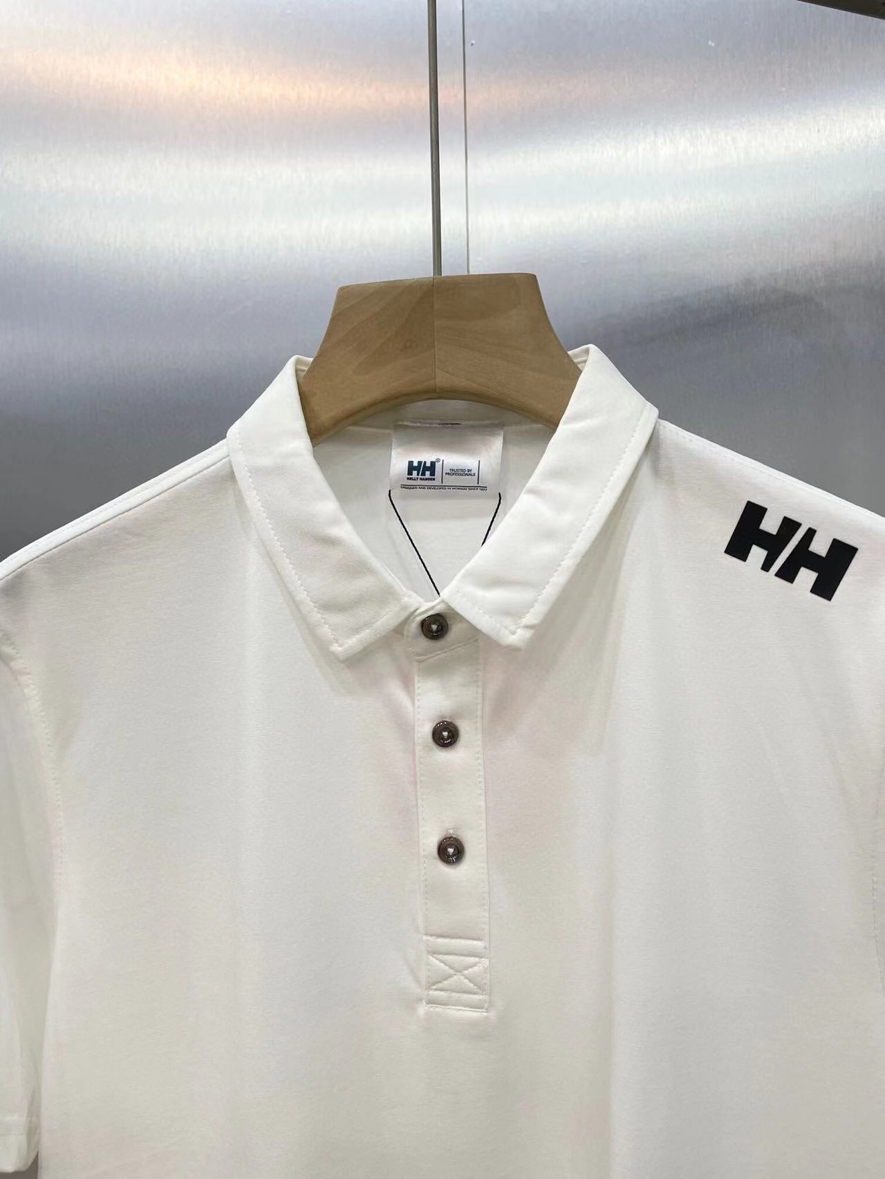 90
HELLY HANSEN海丽汉森H2ESSENTIAL系列24SS纯色硅胶印花字母翻领休闲短袖Polo衫 

原版领标吊牌 处处细节到位用心 
版型与正品一致 上身超有型 原版尺码 
衣橱必备单品 男女同款 

颜色 白色

尺码M-XXL（详见图9）