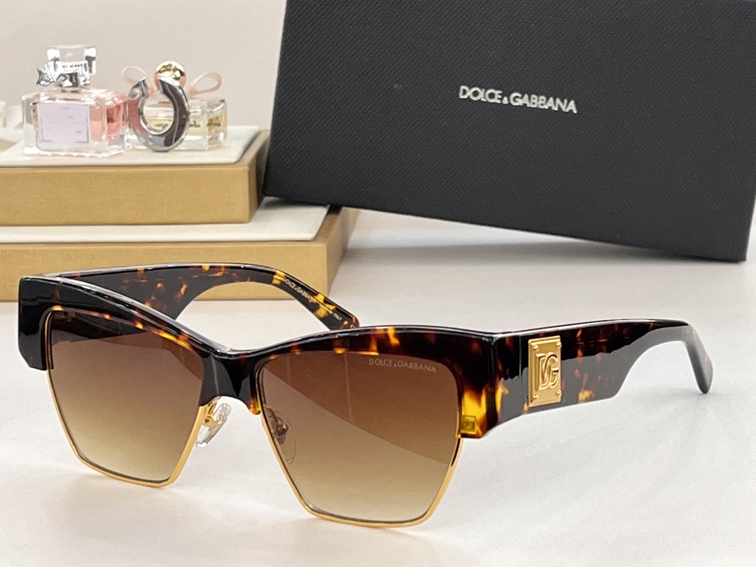  DOLCE&GABBANA  
Mod：DG4415
Size：56-15-145
