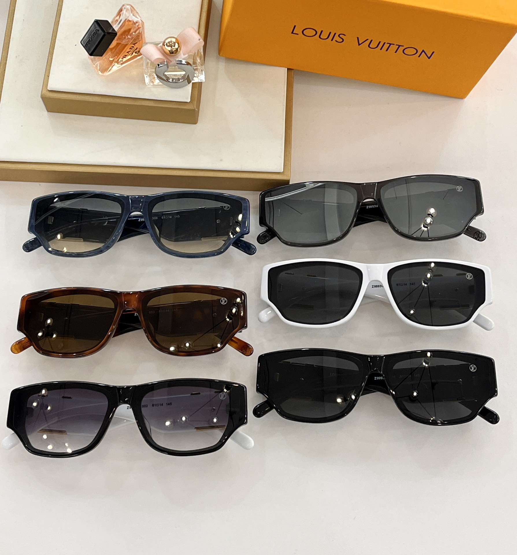 LOUISVUITTO*MODELZ9993USIZE61口14-145