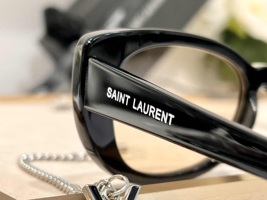  非市面流通货⚠️
SAINT LAURENT 
SL316
Size53口19-145💕

