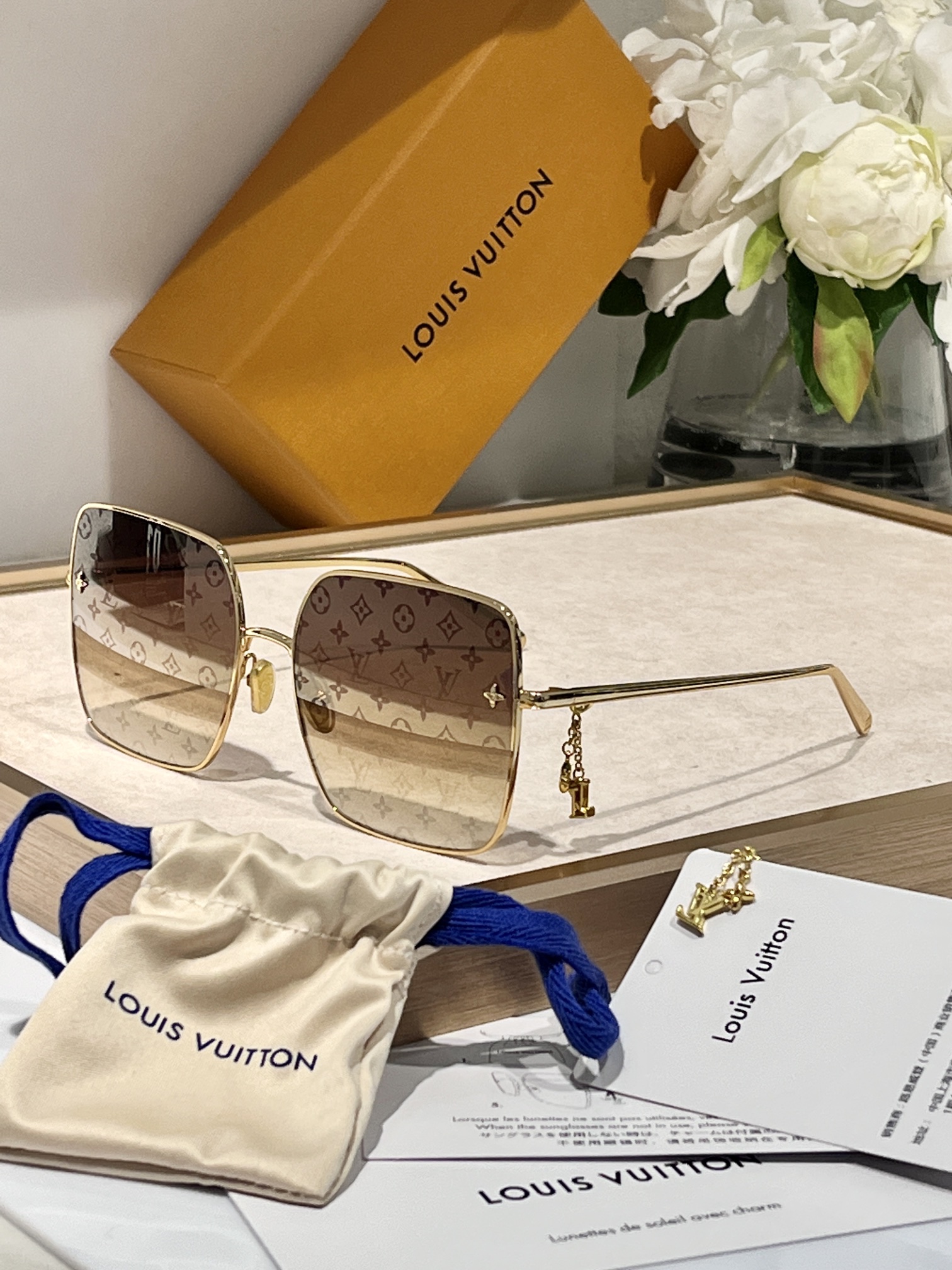  ToP Quality 
顶级品
懂得来
Louis Vuitton
Mod：Z1720U(每色一个型