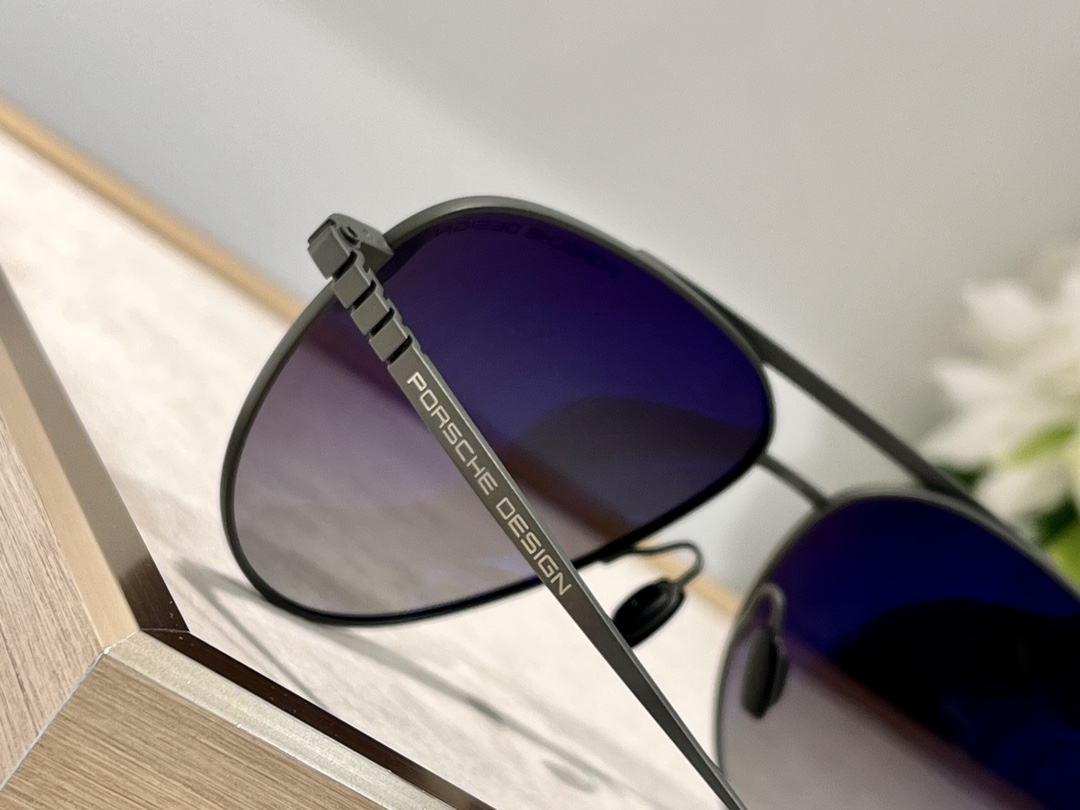  Porsche
Mod：P'8929
Size：63-13-150
钛架
titanium
