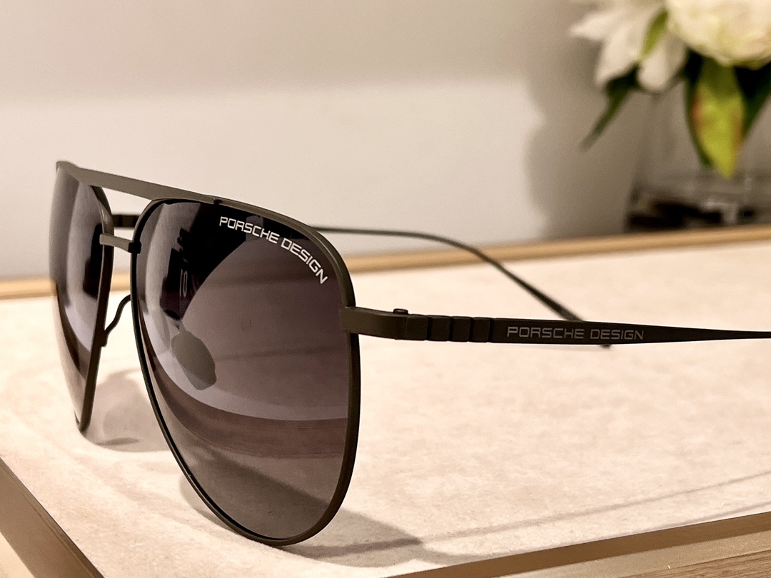  Porsche
Mod：P'8929
Size：63-13-150
钛架
titanium
