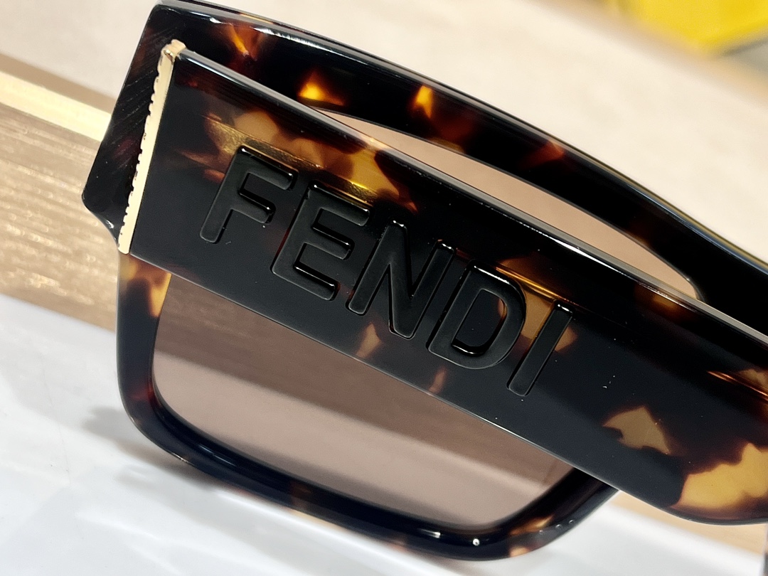 Fend*FE40118Size:54-21-145️