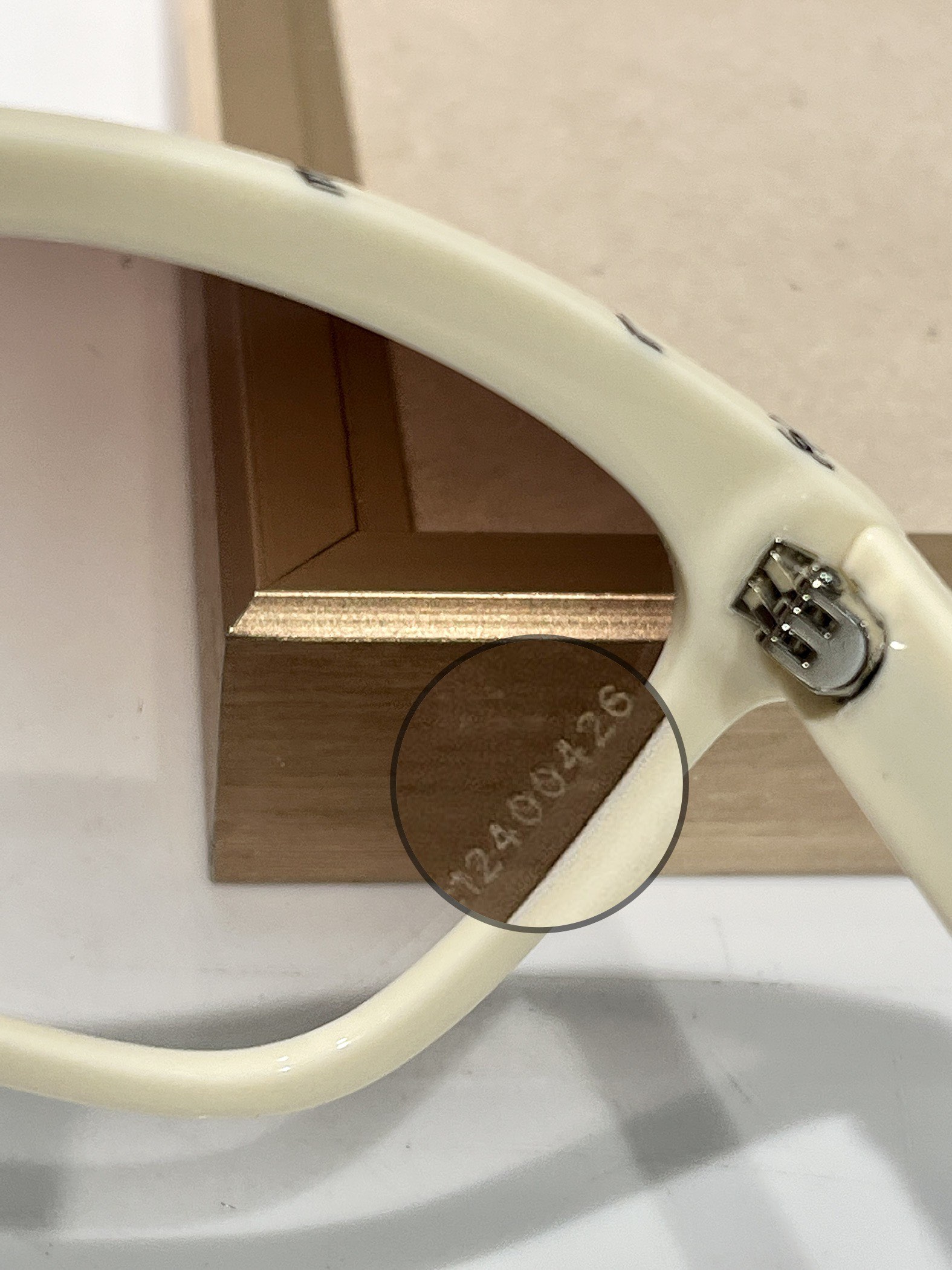  Top quality 
Chane
Ch5418 
size：137-145
每一幅镜片独立防伪码
