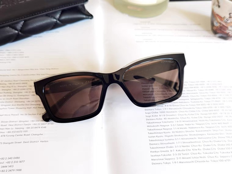 Chanel Sunglasses Ch5417