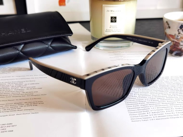 Chanel Sunglasses Ch5417