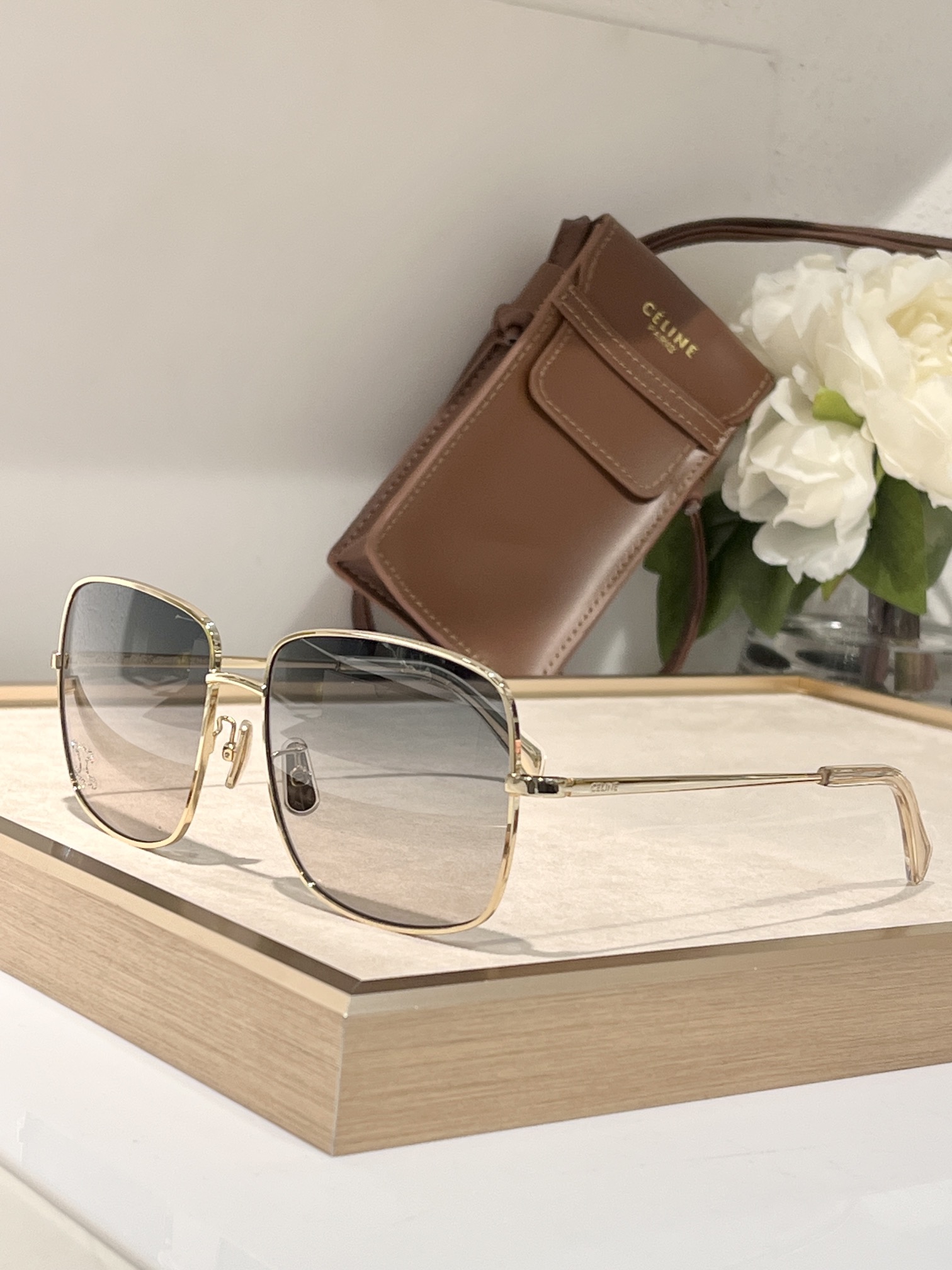  TOP QUALITY 
Celin*
Mod：CL40284
Size：59口16-145
代购版本