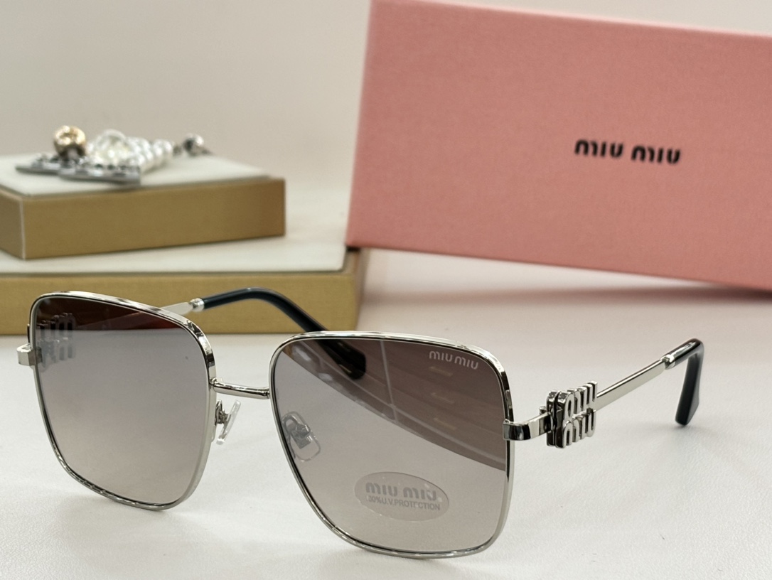 MIUMIU*MOD:SMU51XVSIZE:58-19-140