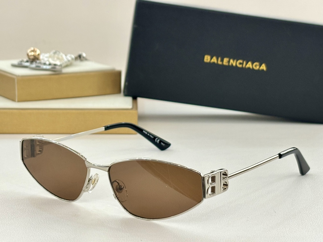 BALENCIAGABB0300size58-16-145