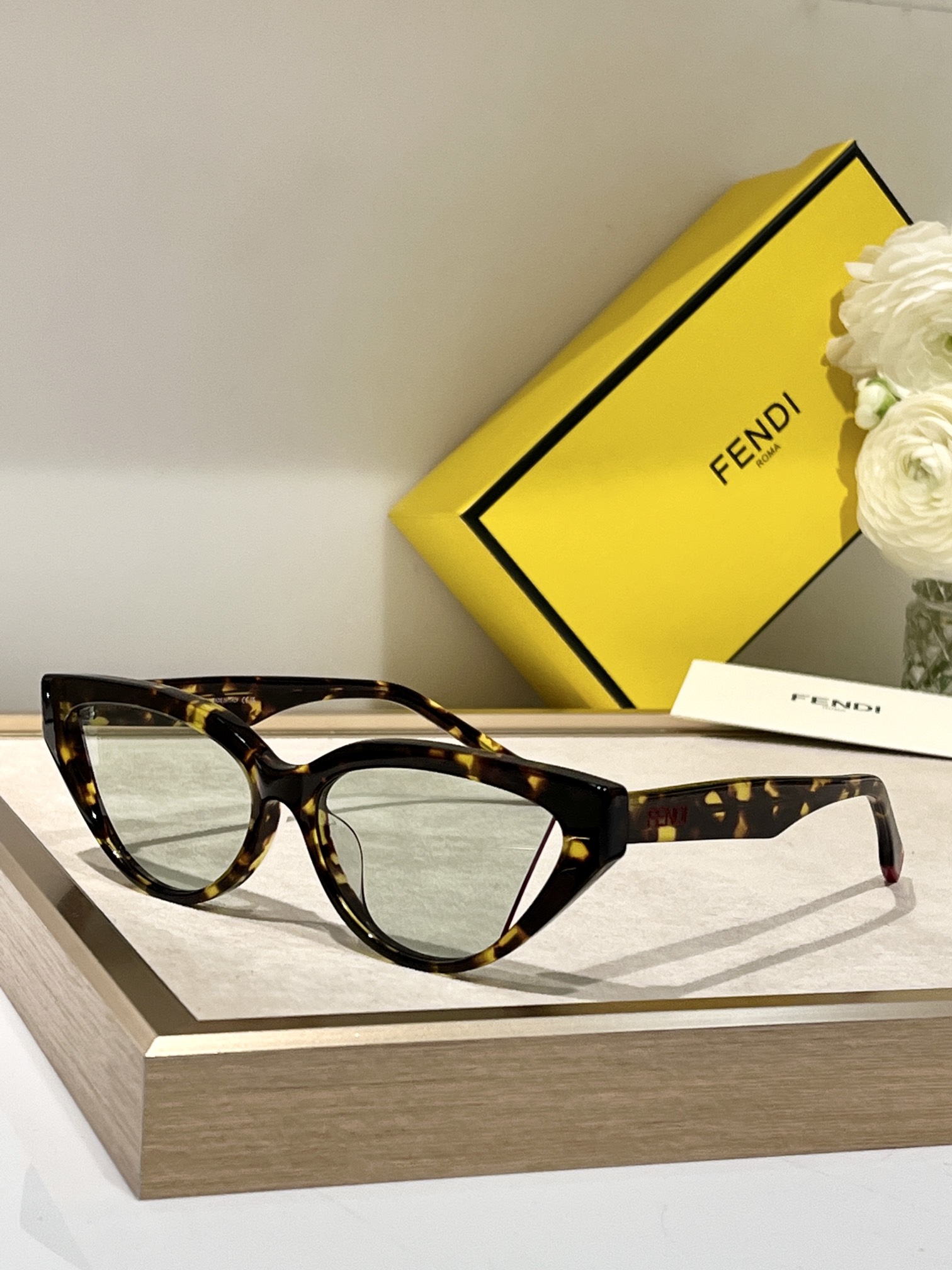 FENdi*MOD:FE40009ISIZE:56-16-145